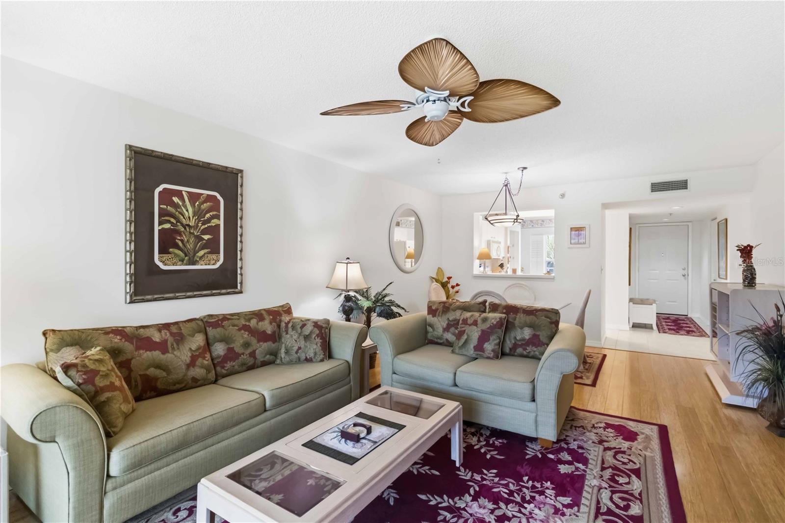 ARBORS AT PINEBROOK CONDO PH I - Residential