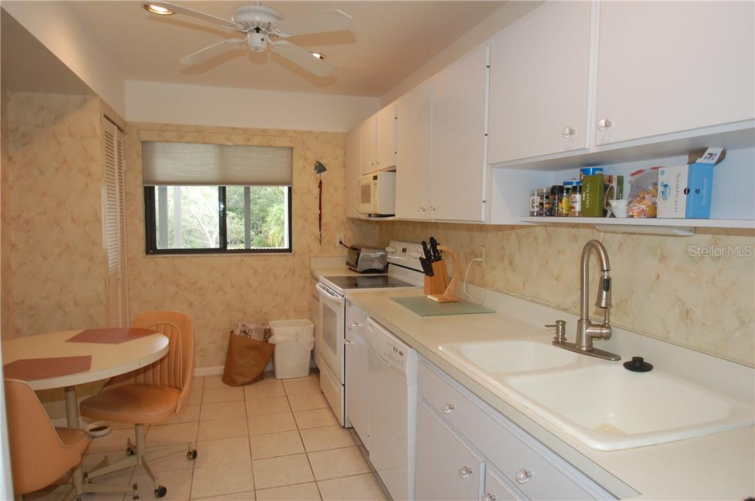 PELICAN COVE XII - Residential Lease