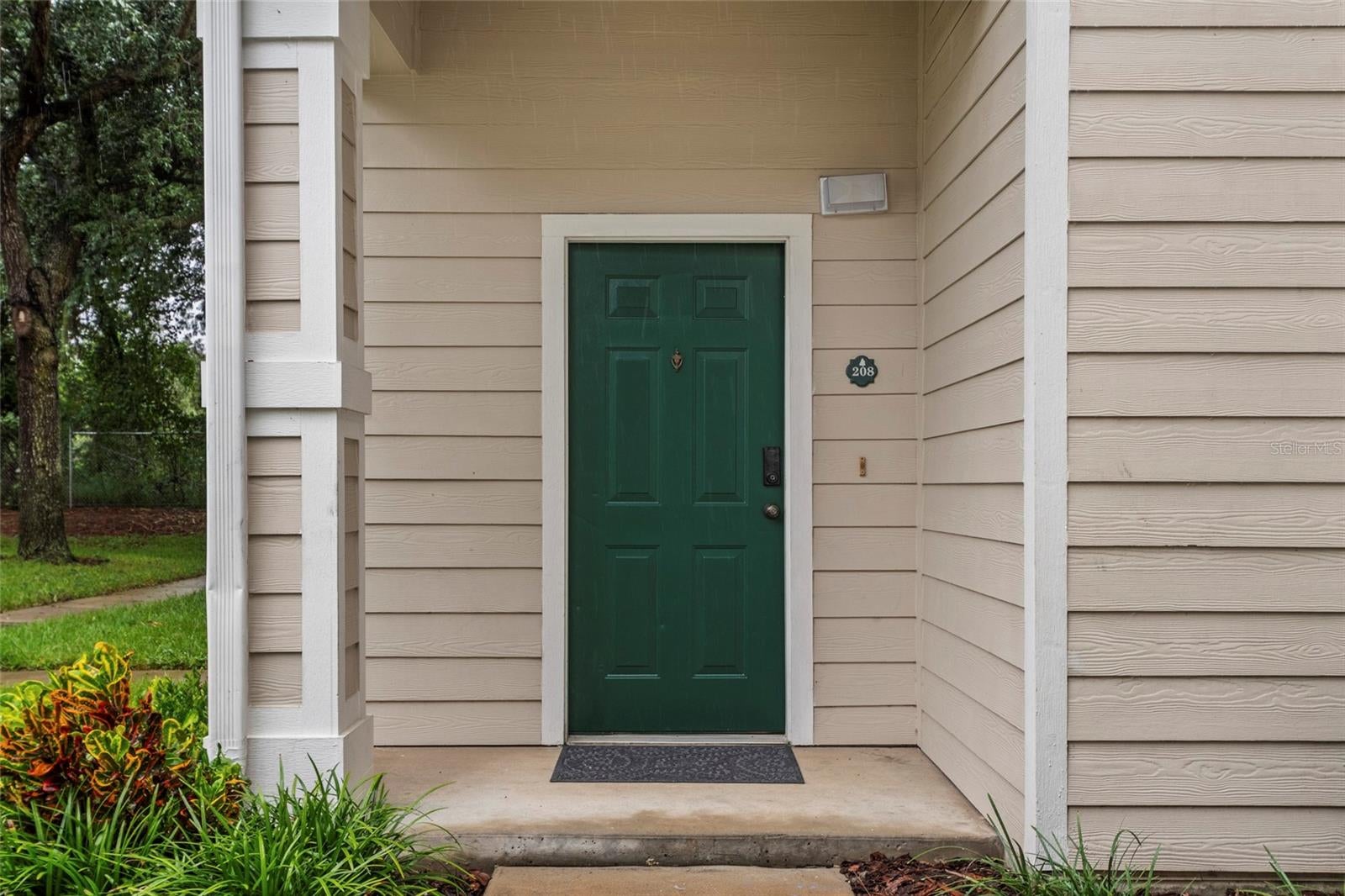 1300 EASTERN PECAN PLACE 208