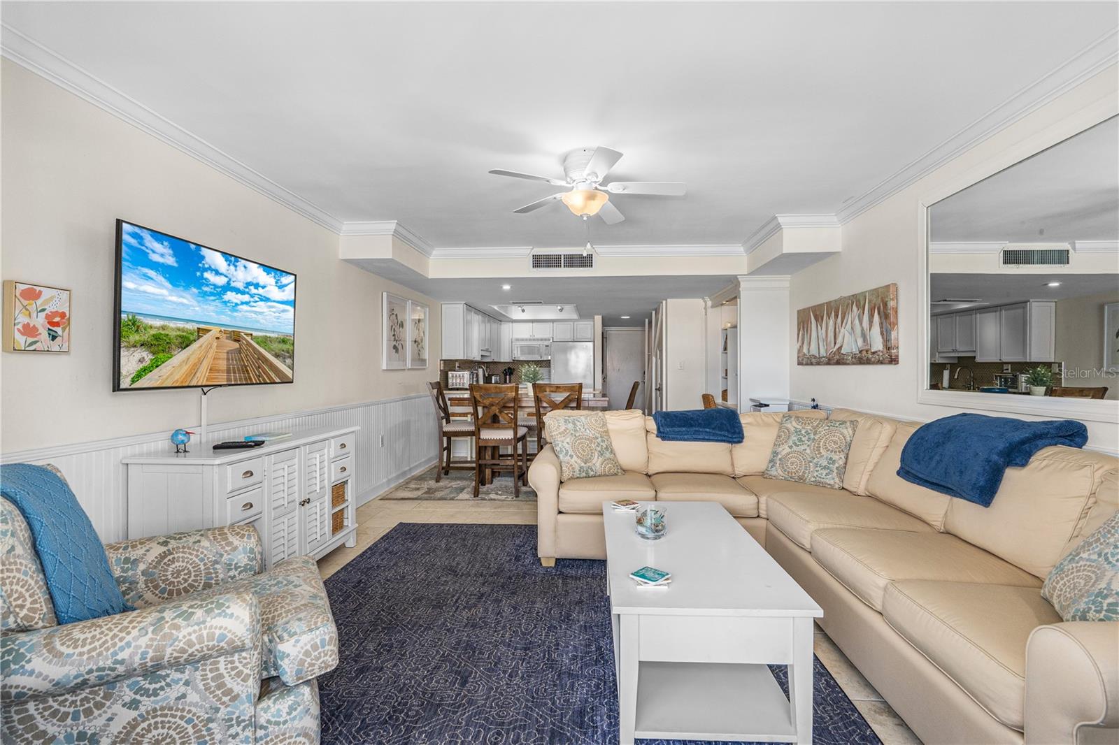 4841 SAXON DRIVE C201