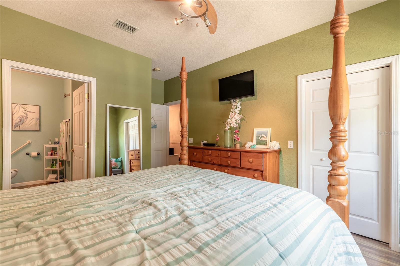 WHISPERING WOODS CONDO - Residential