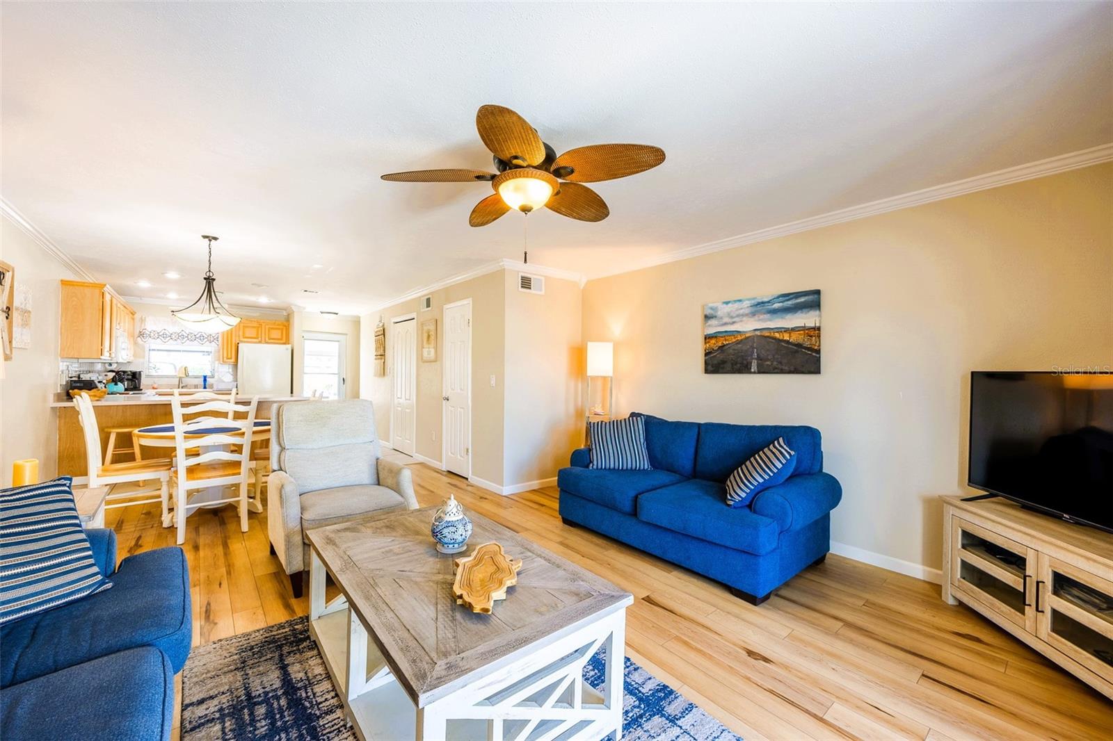 REGENCY CONDO - Residential