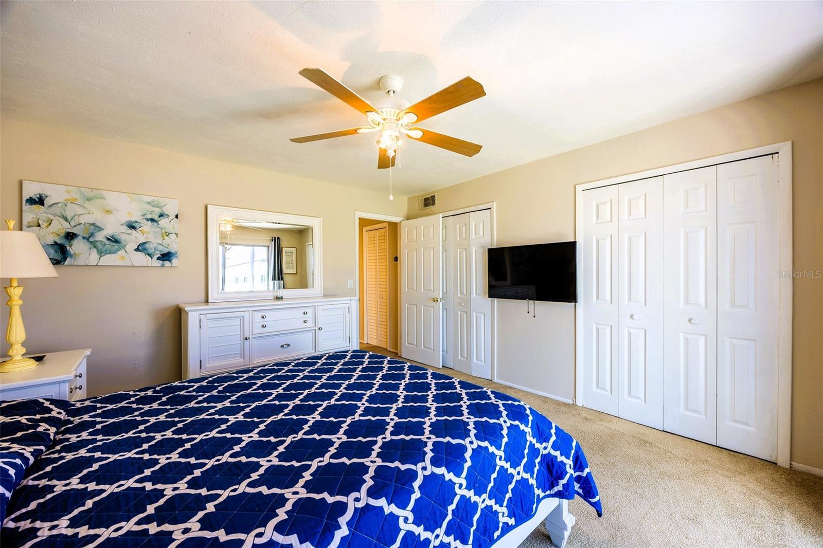 REGENCY CONDO - Residential