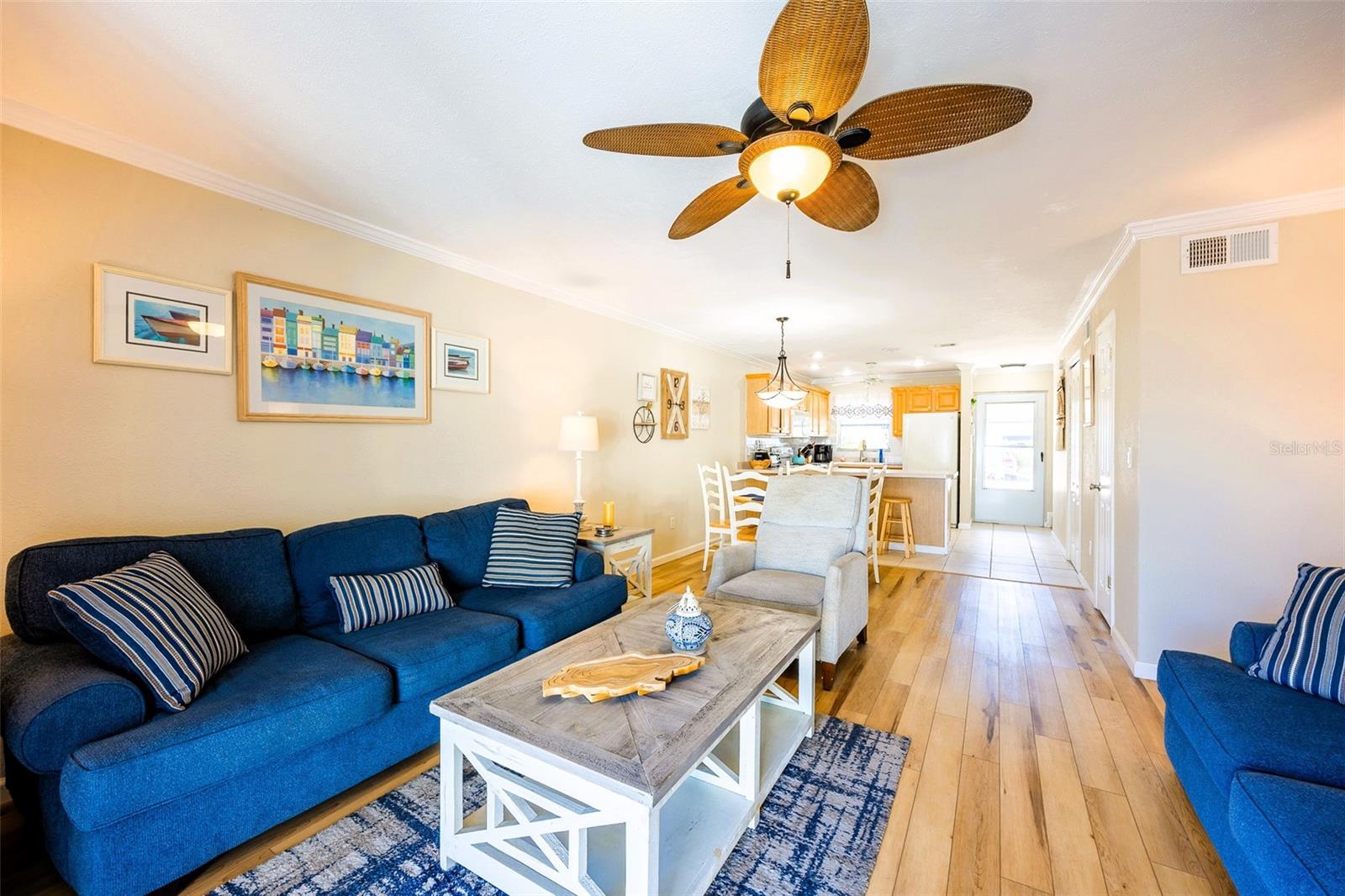 REGENCY CONDO - Residential