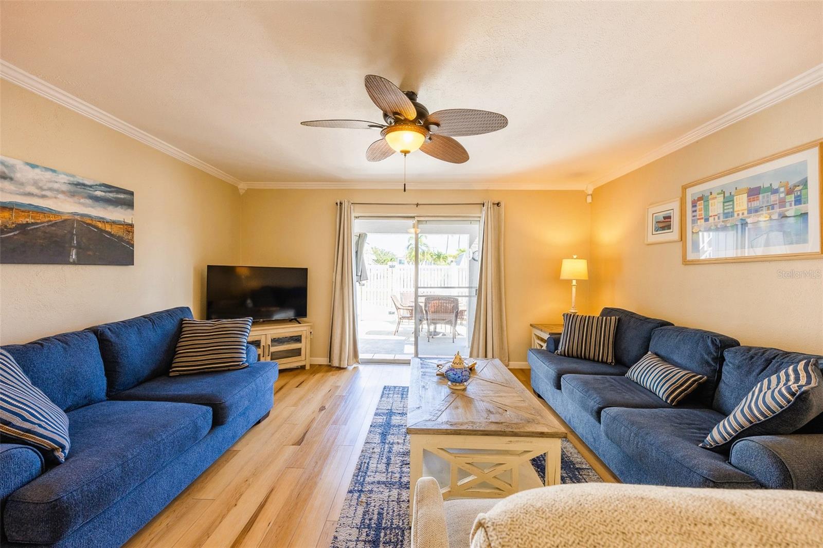 REGENCY CONDO - Residential