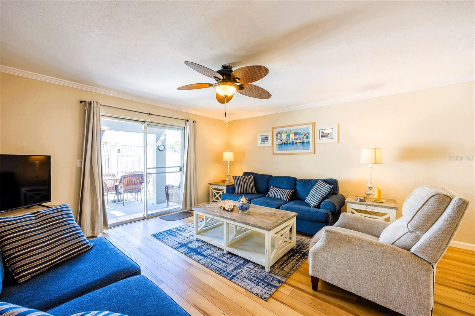 REGENCY CONDO - Residential