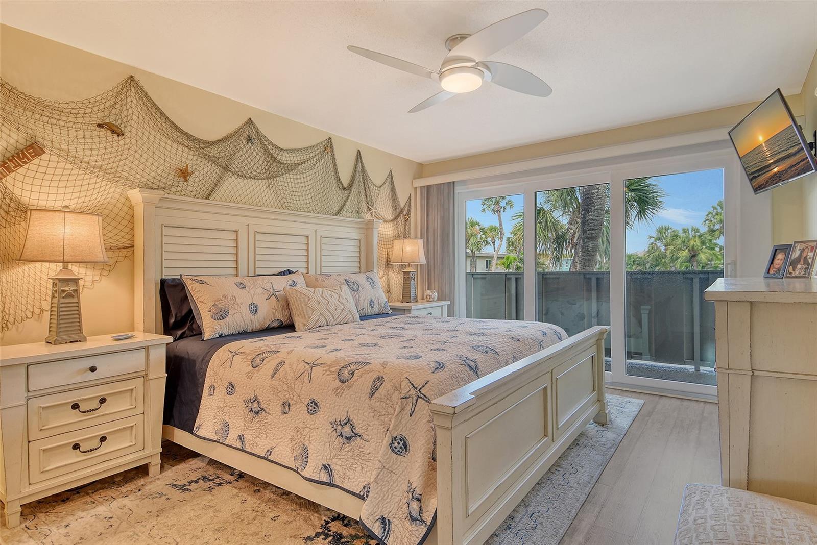 WHITNEY BEACH - Residential