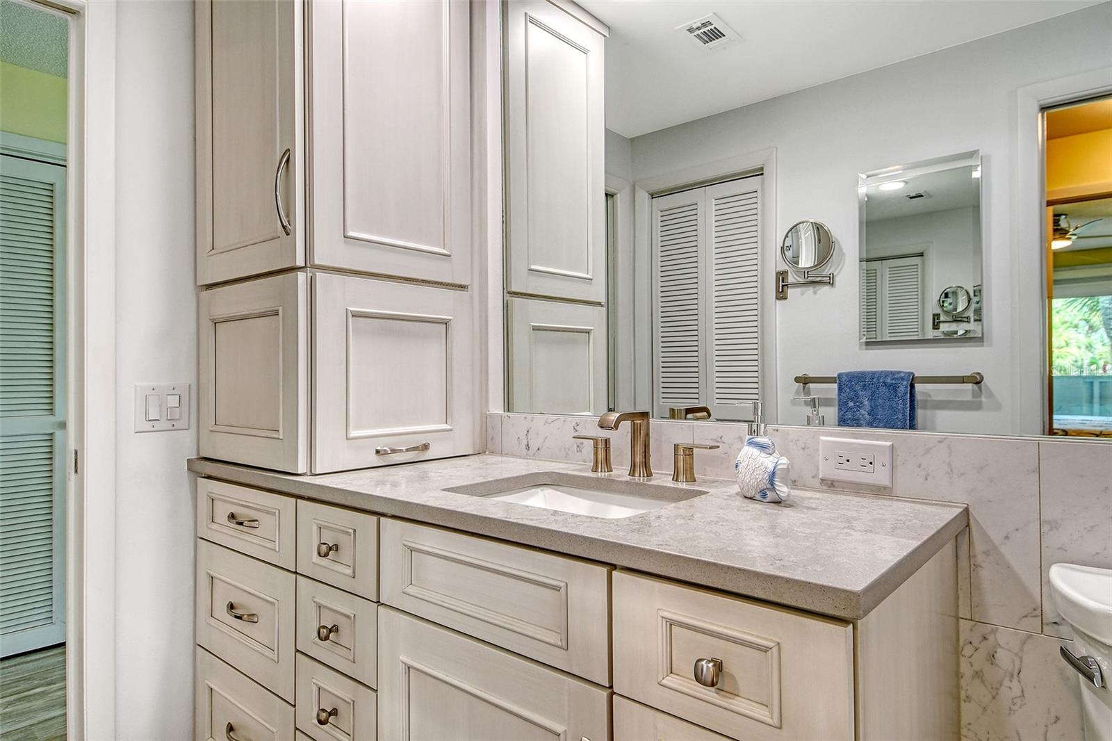 WHITNEY BEACH - Residential