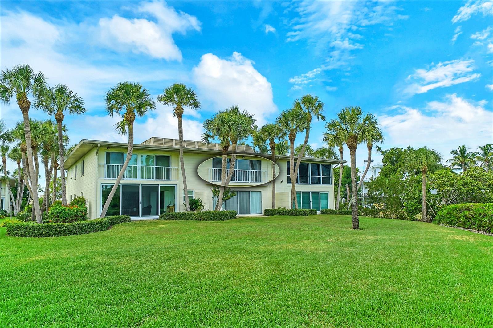 WHITNEY BEACH - Residential