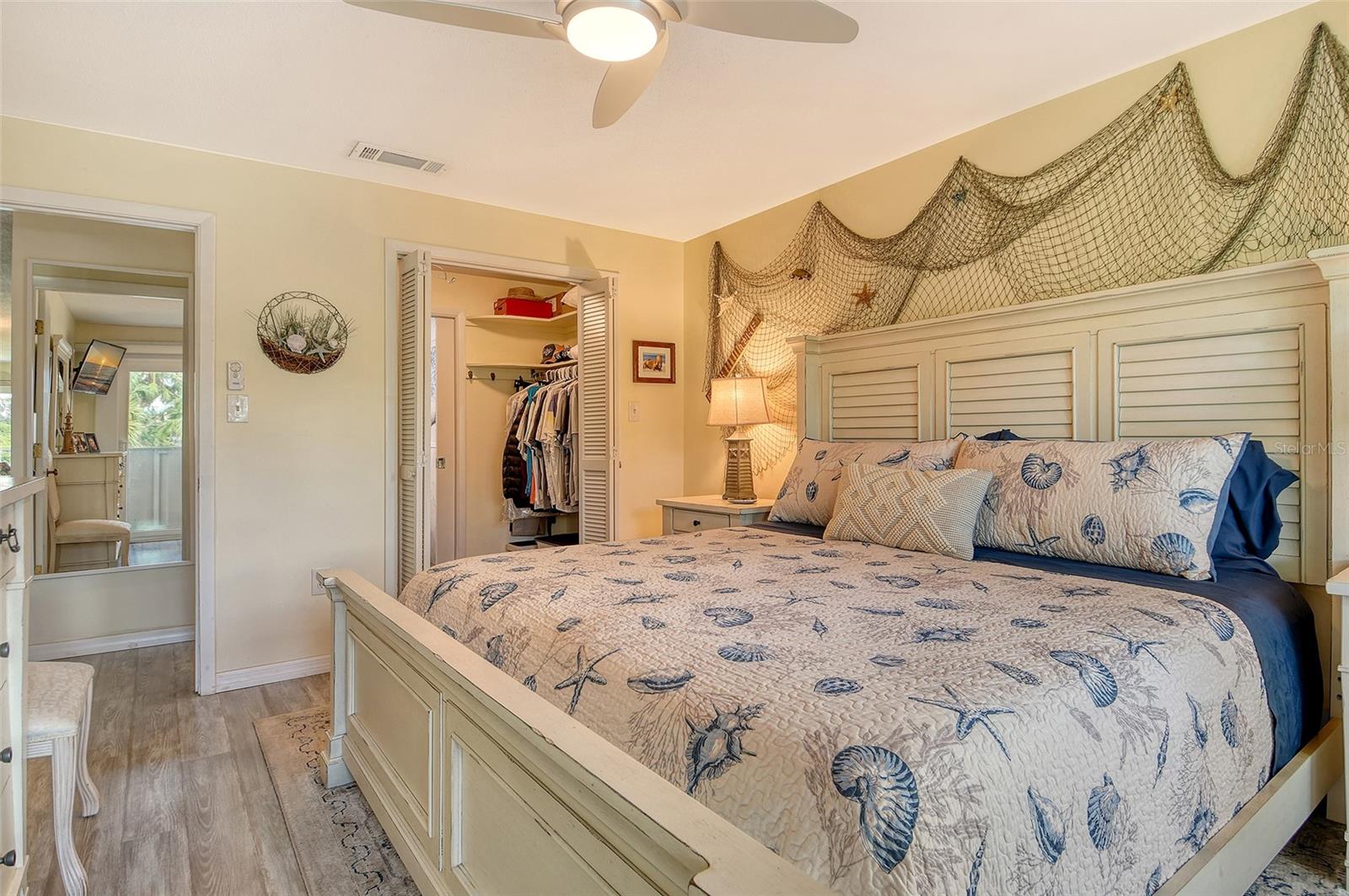 WHITNEY BEACH - Residential