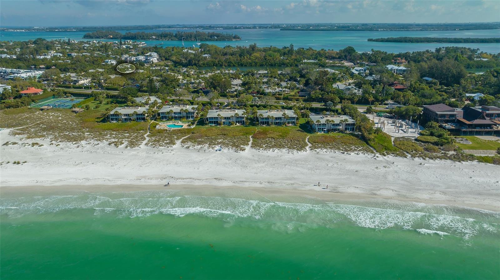 WHITNEY BEACH - Residential