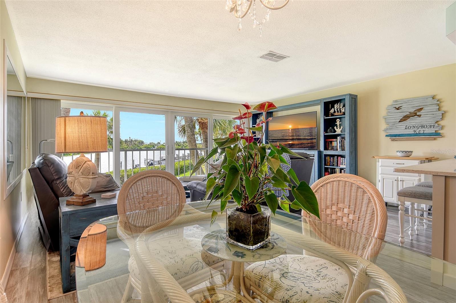 WHITNEY BEACH - Residential