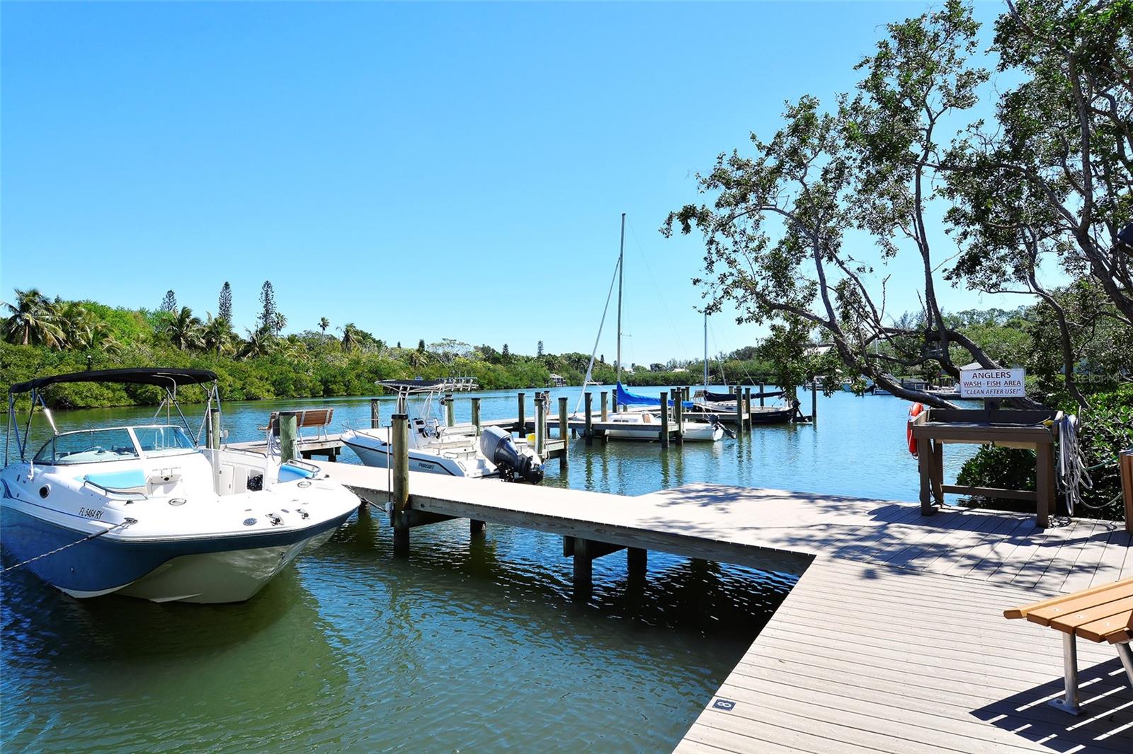 WHITNEY BEACH - Residential
