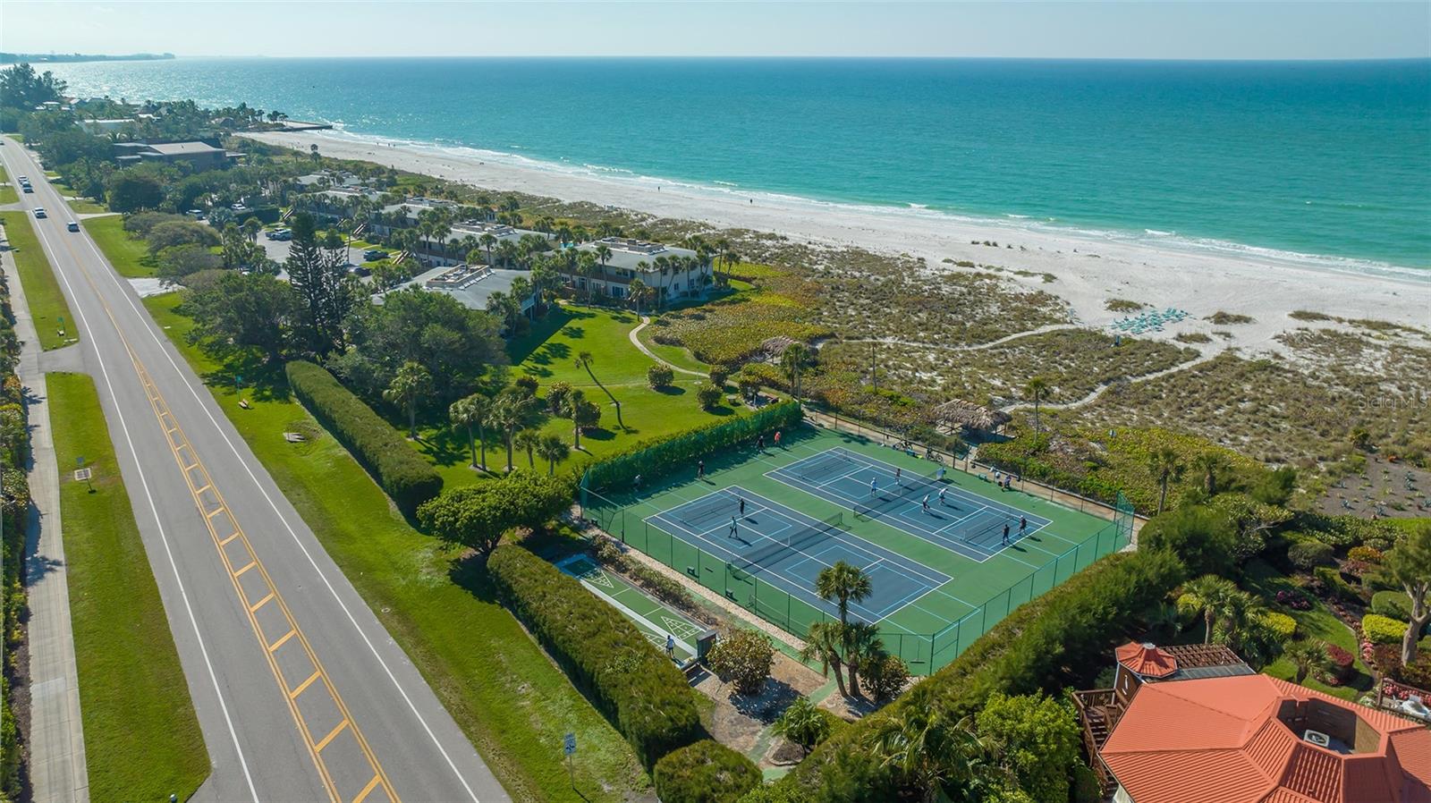 WHITNEY BEACH - Residential