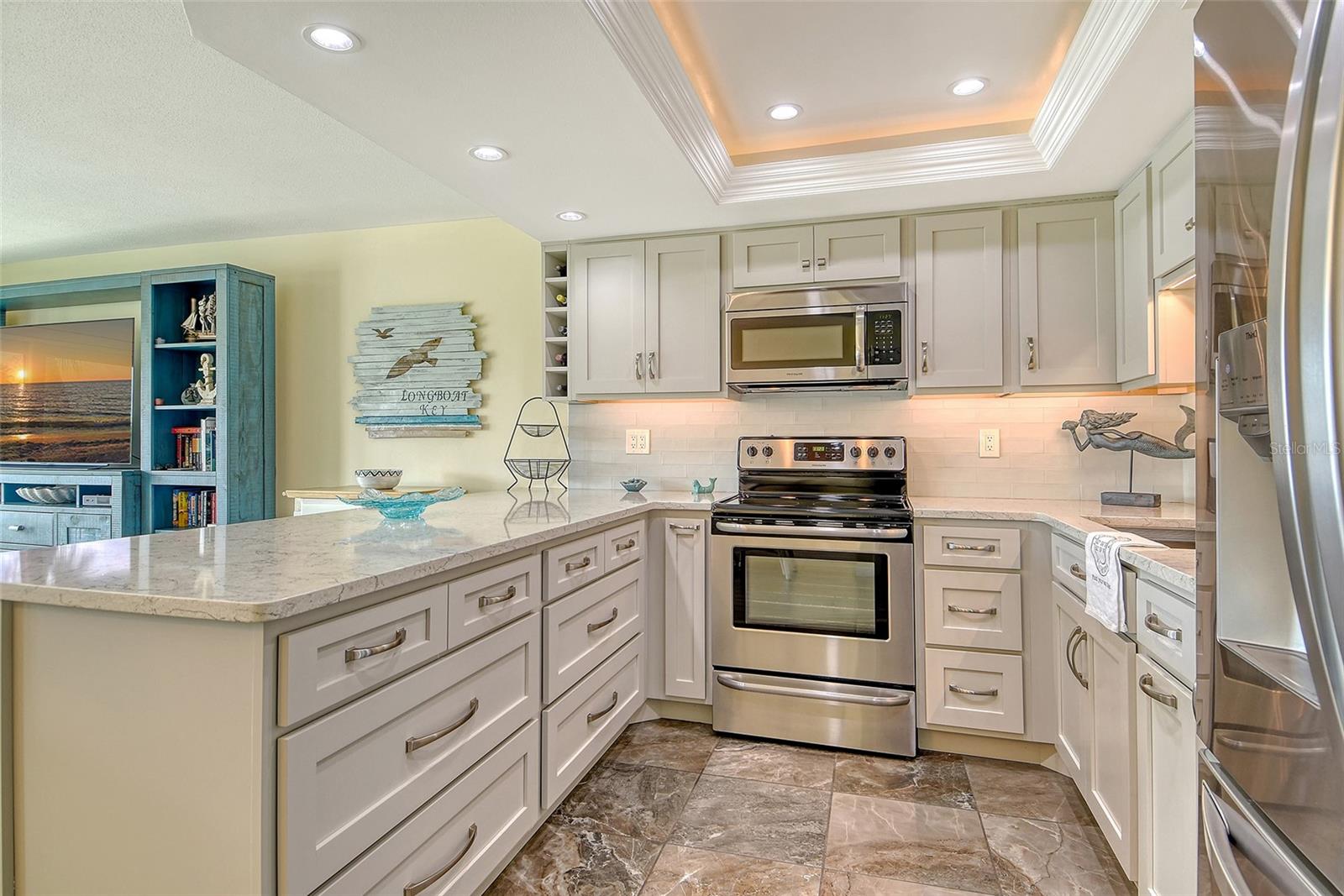 WHITNEY BEACH - Residential