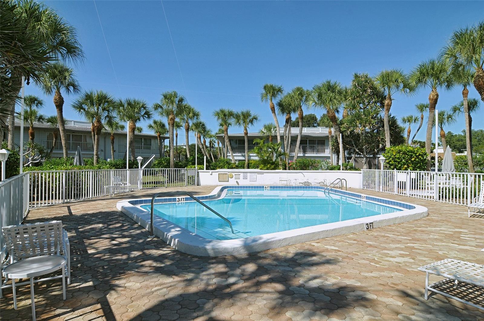 WHITNEY BEACH - Residential