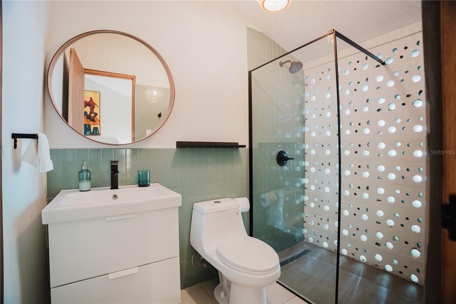 BAJURAS - Residential