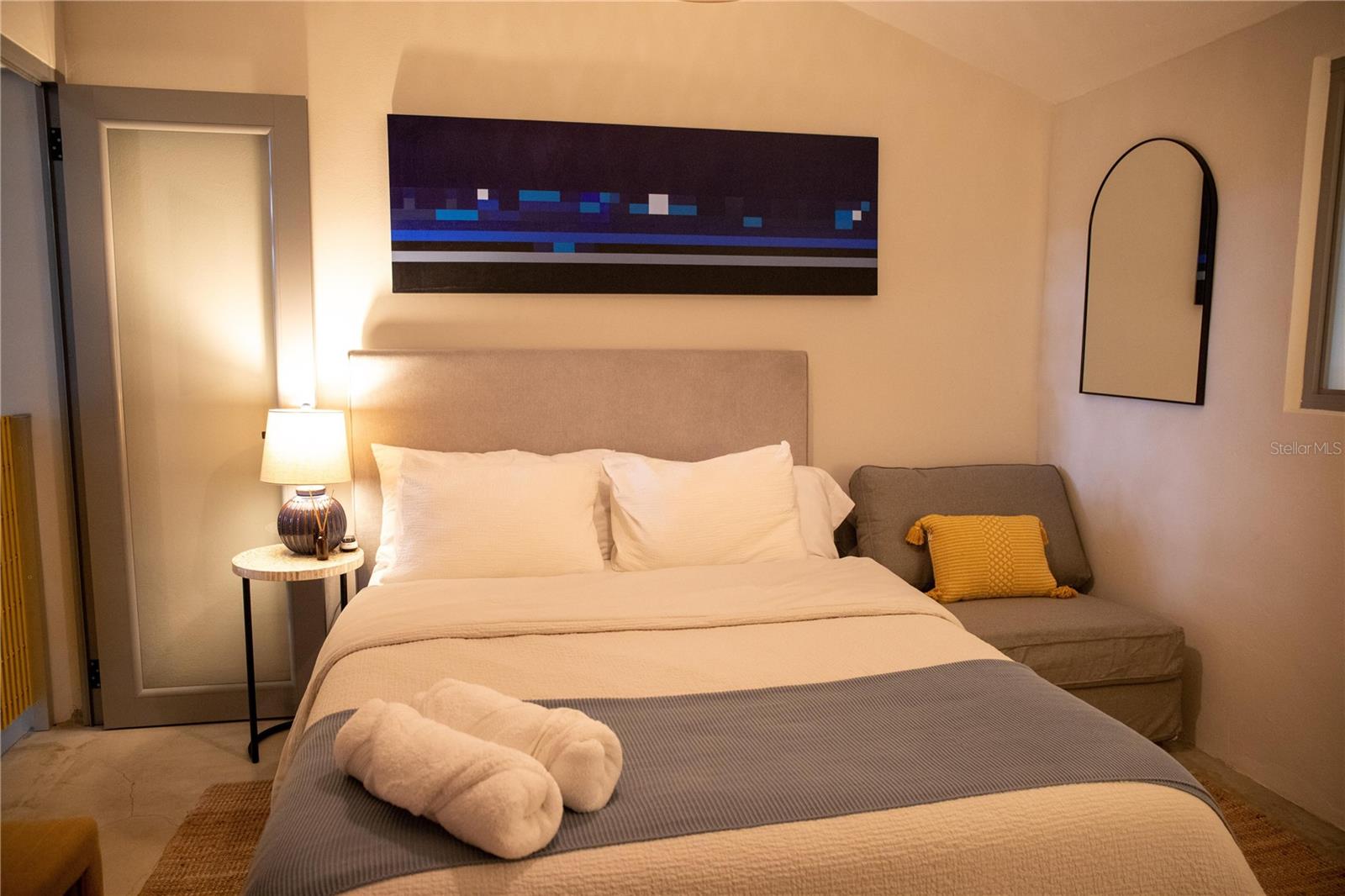 BAJURAS - Residential