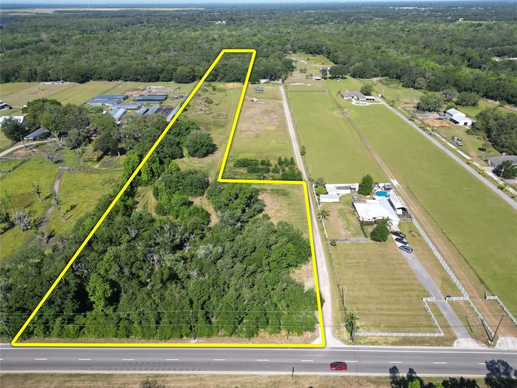 Photo of 7239 S County Line Road, Plant City, FL 33567 (MLS # TB8404001)