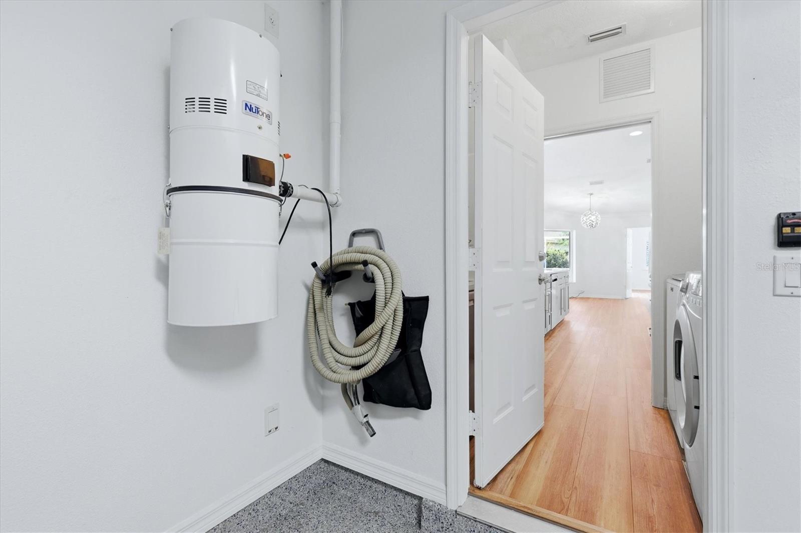 EDGEWATER VILLAGE - Residential