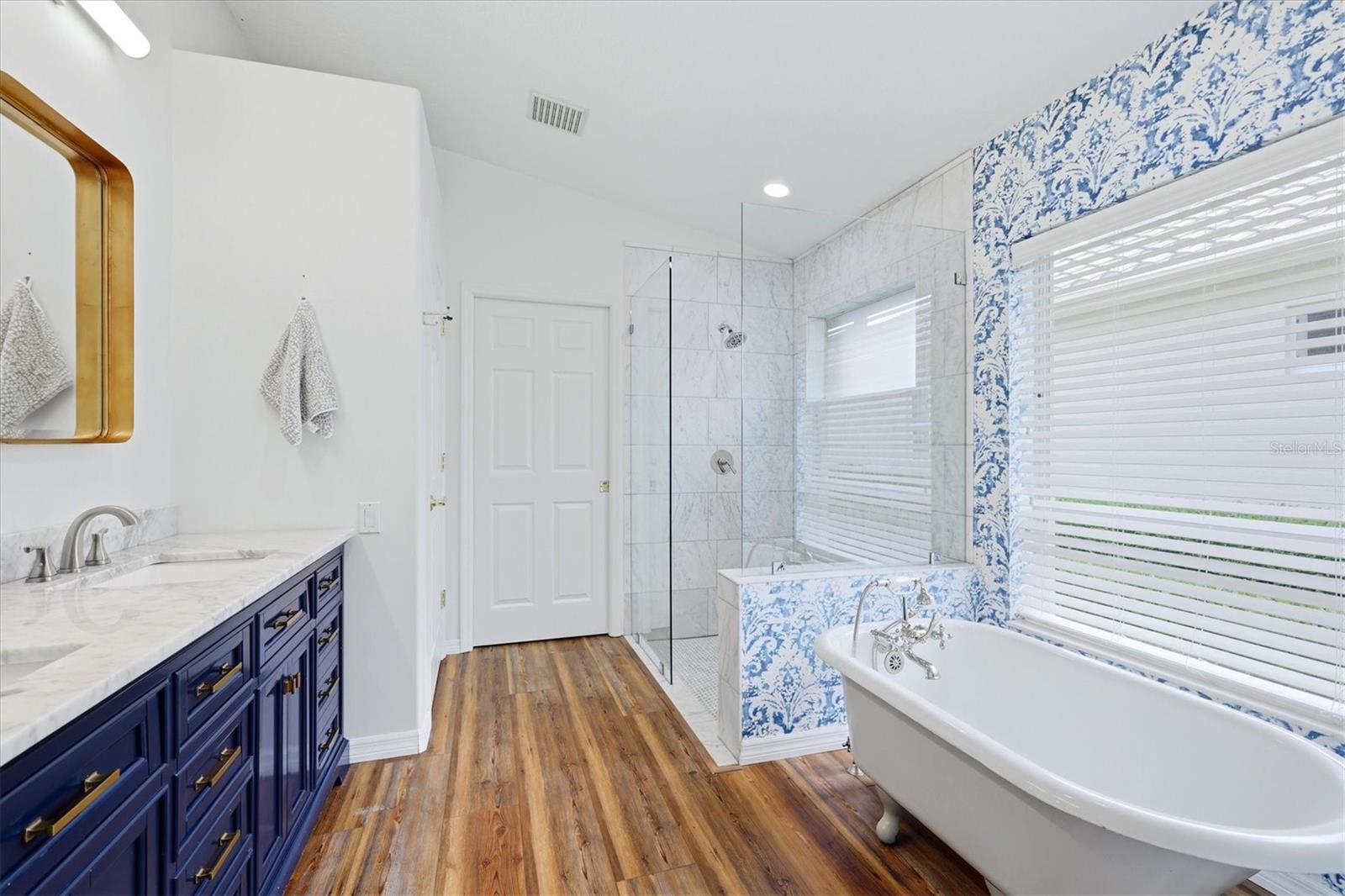 EDGEWATER VILLAGE - Residential