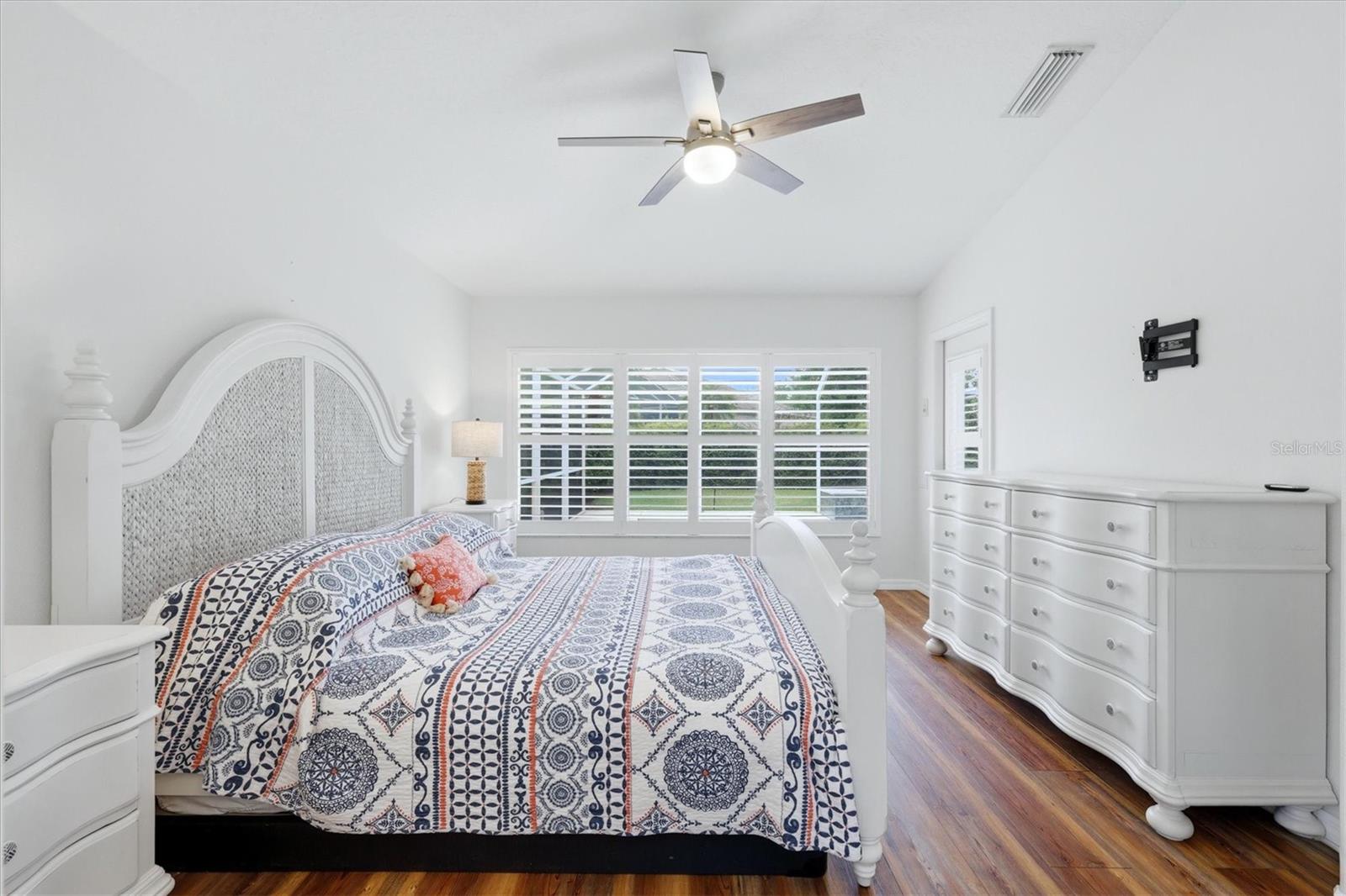 EDGEWATER VILLAGE - Residential