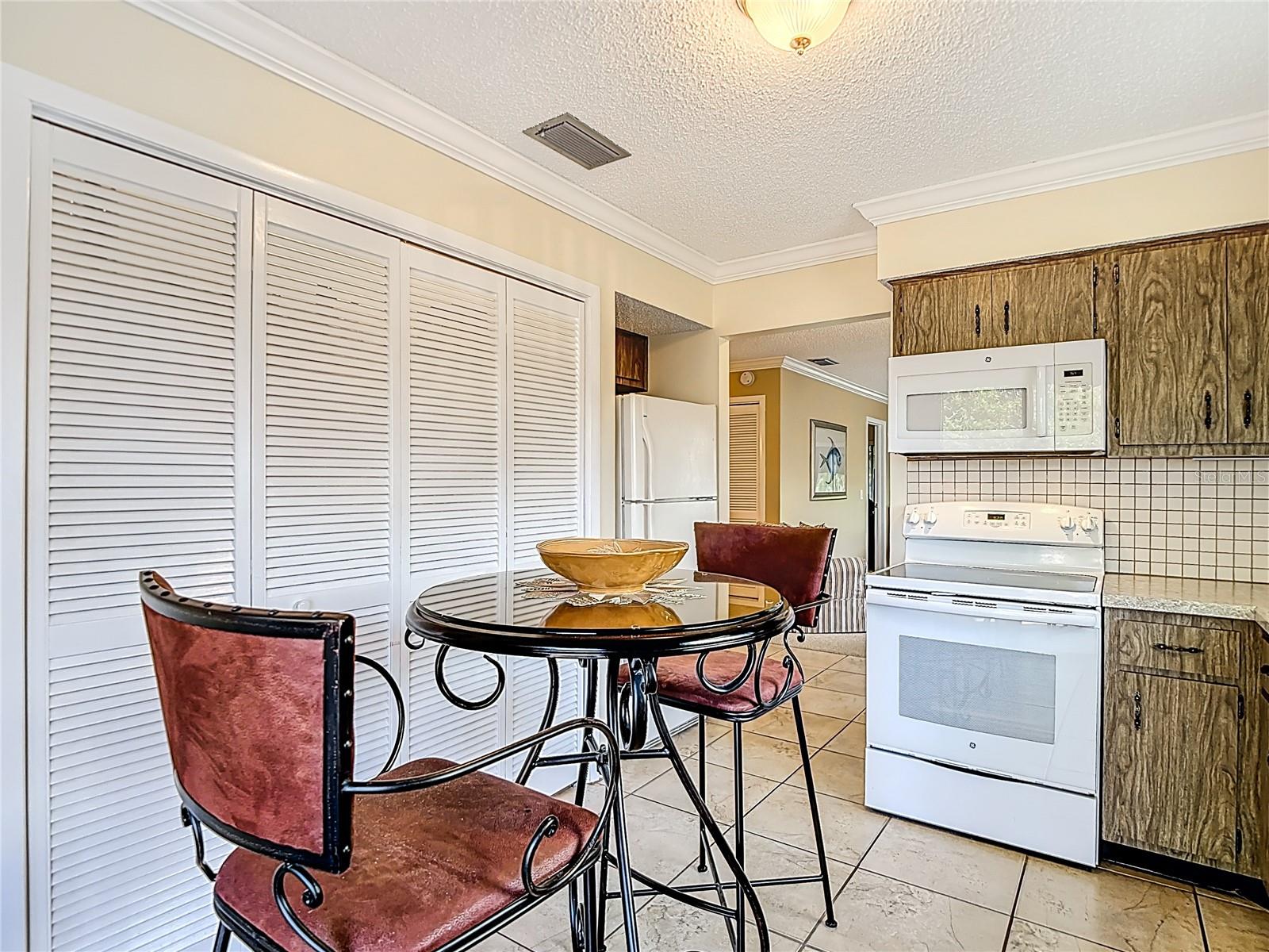 BEACON WOODS VILLAGE - Residential