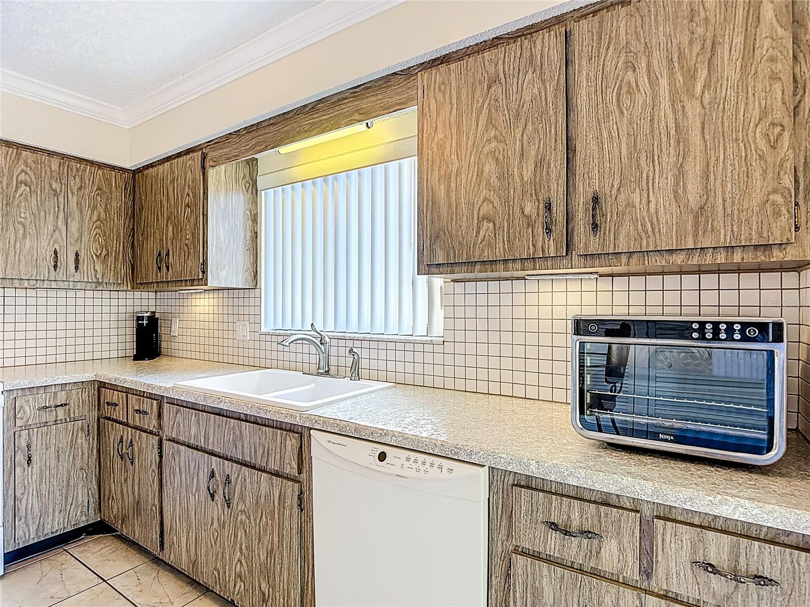 BEACON WOODS VILLAGE - Residential