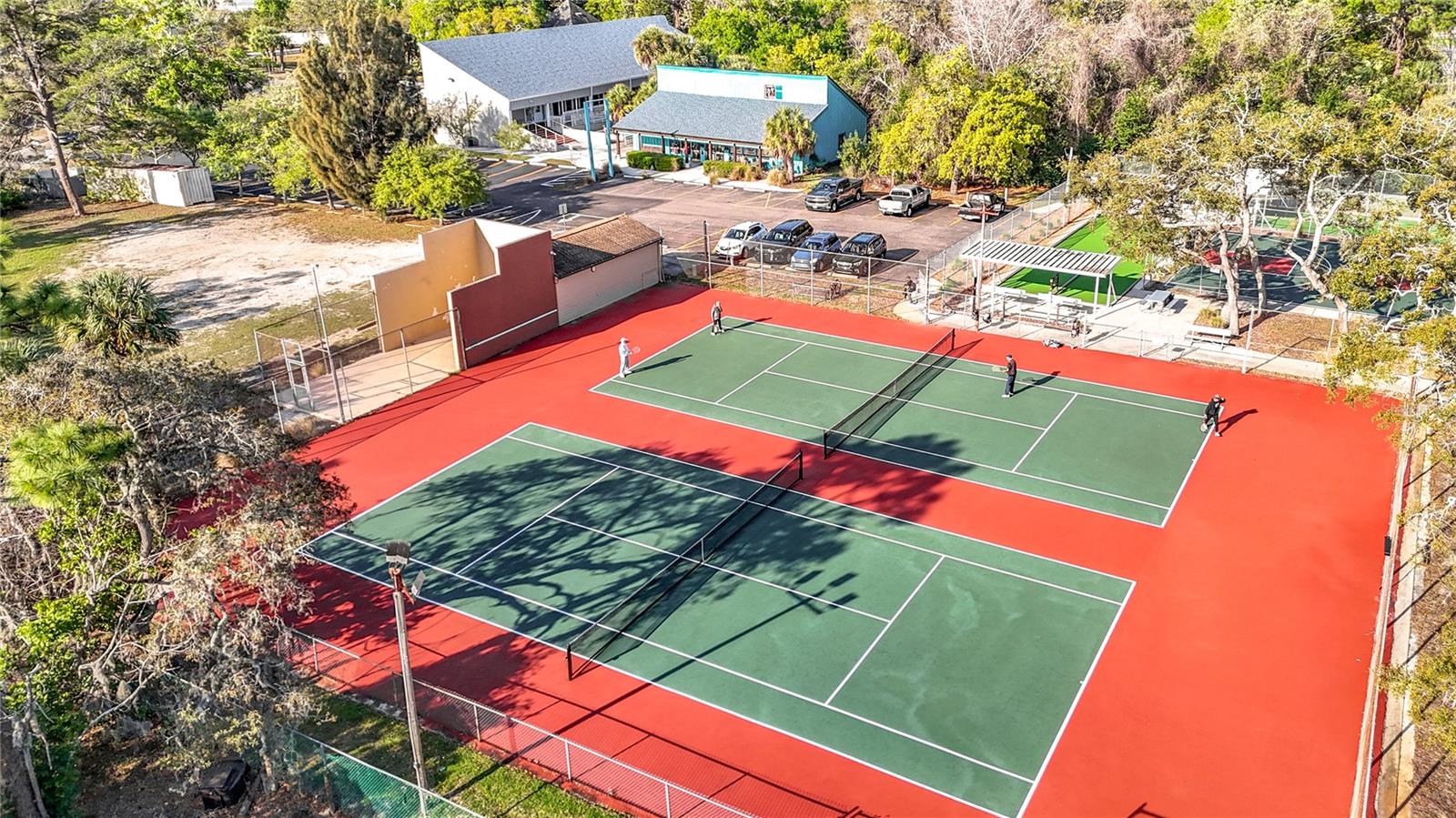 BEACON WOODS VILLAGE - Residential