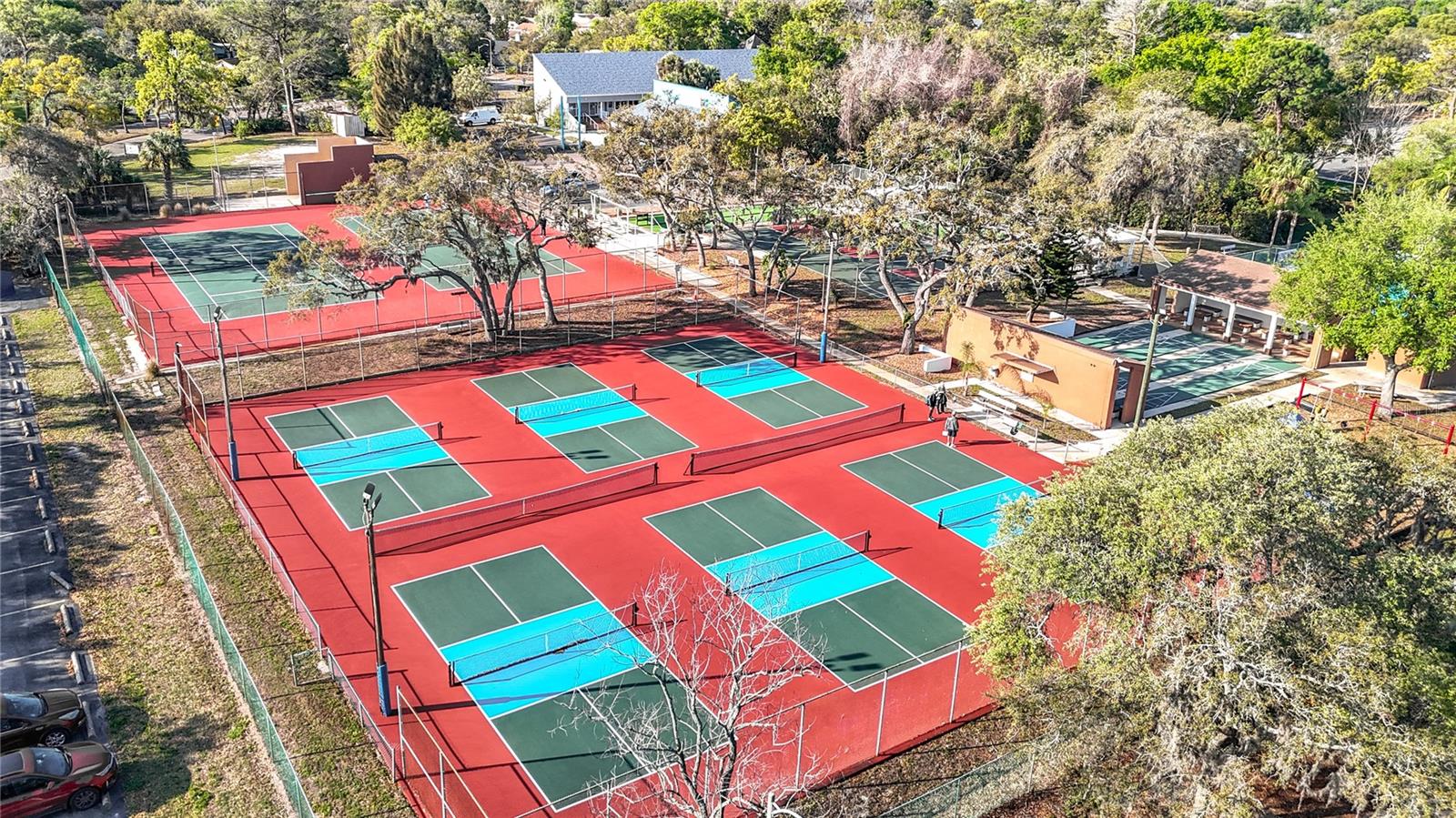 BEACON WOODS VILLAGE - Residential