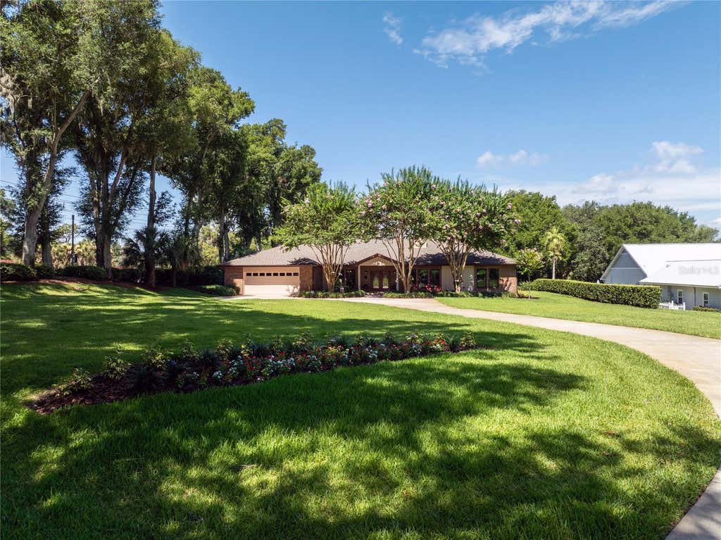 Photo of 516 Jennifer Lane, Windermere, FL 34786 (MLS # O6419731)