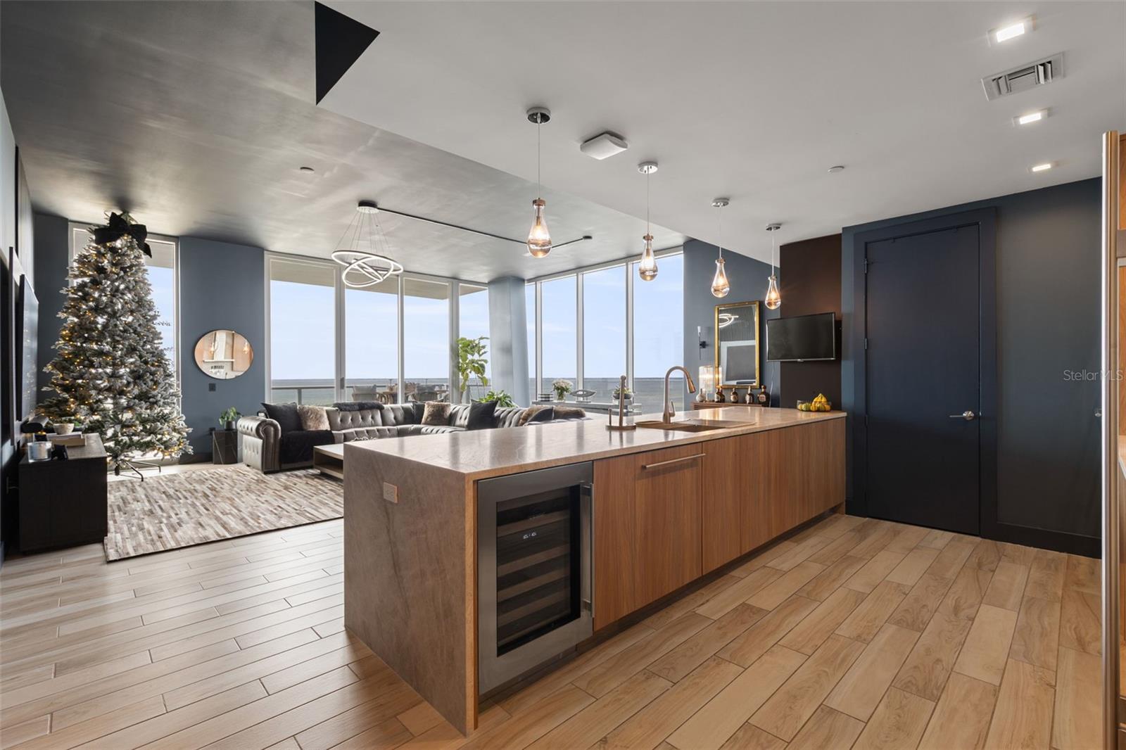 MARINA POINTE EAST - Residential