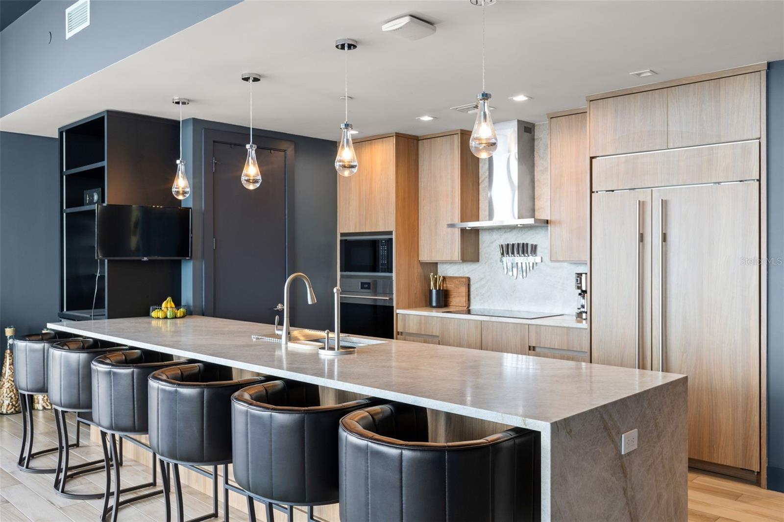 MARINA POINTE EAST - Residential