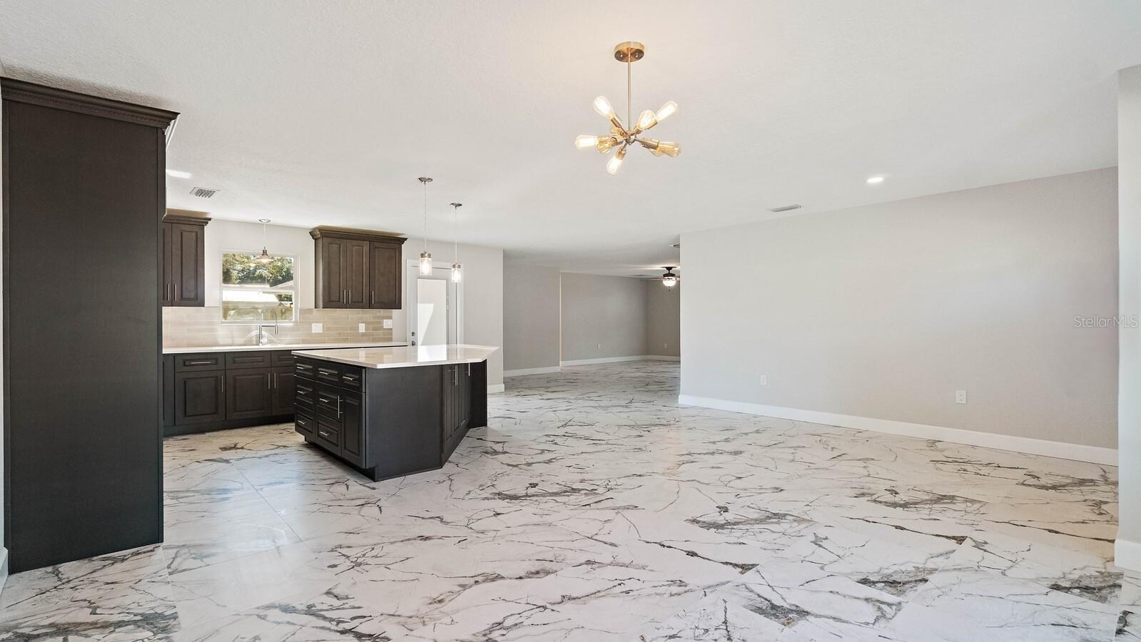 LYNNDALE SUB - Residential Lease