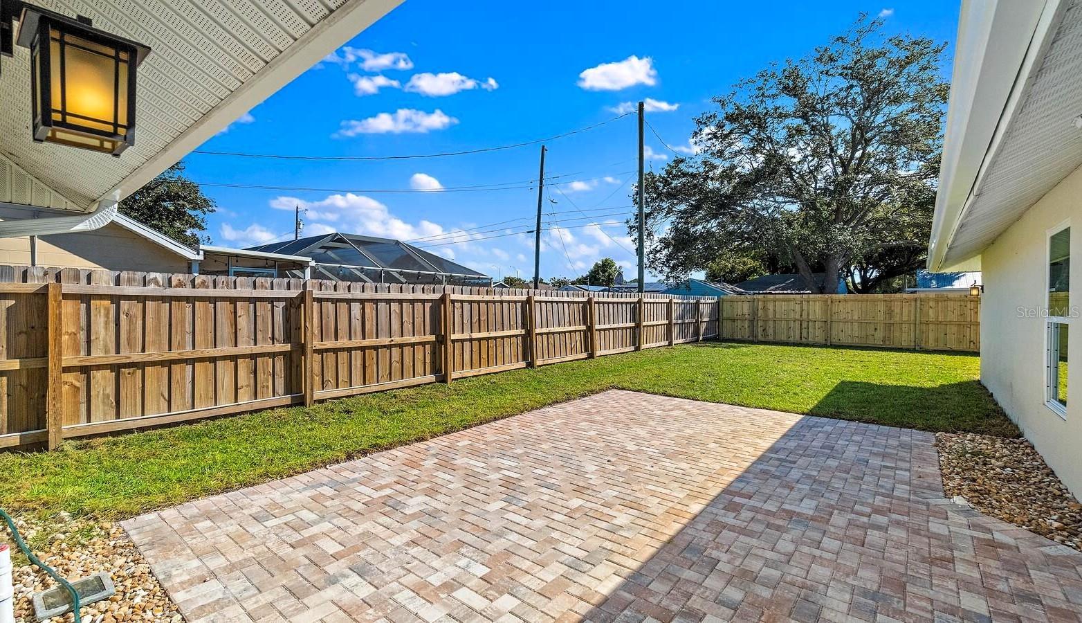 LYNNDALE SUB - Residential Lease