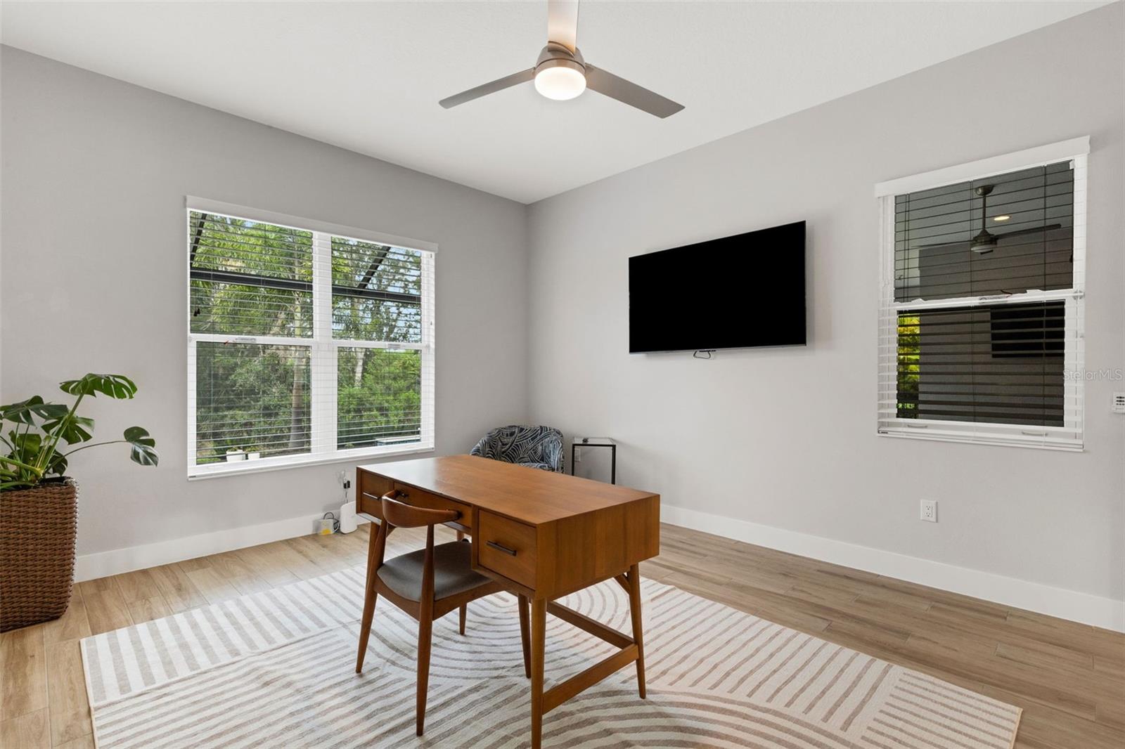 LAKEHOUSE COVE/WATERSIDE PH 1 - Residential