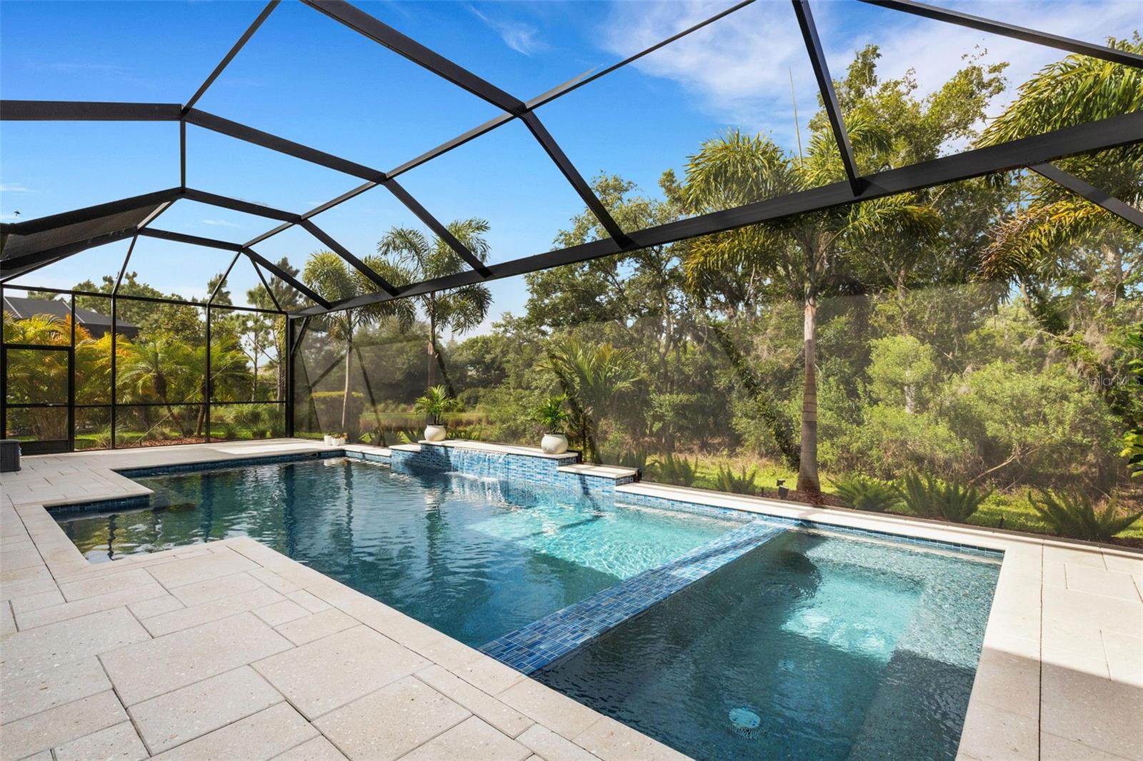 LAKEHOUSE COVE/WATERSIDE PH 1 - Residential