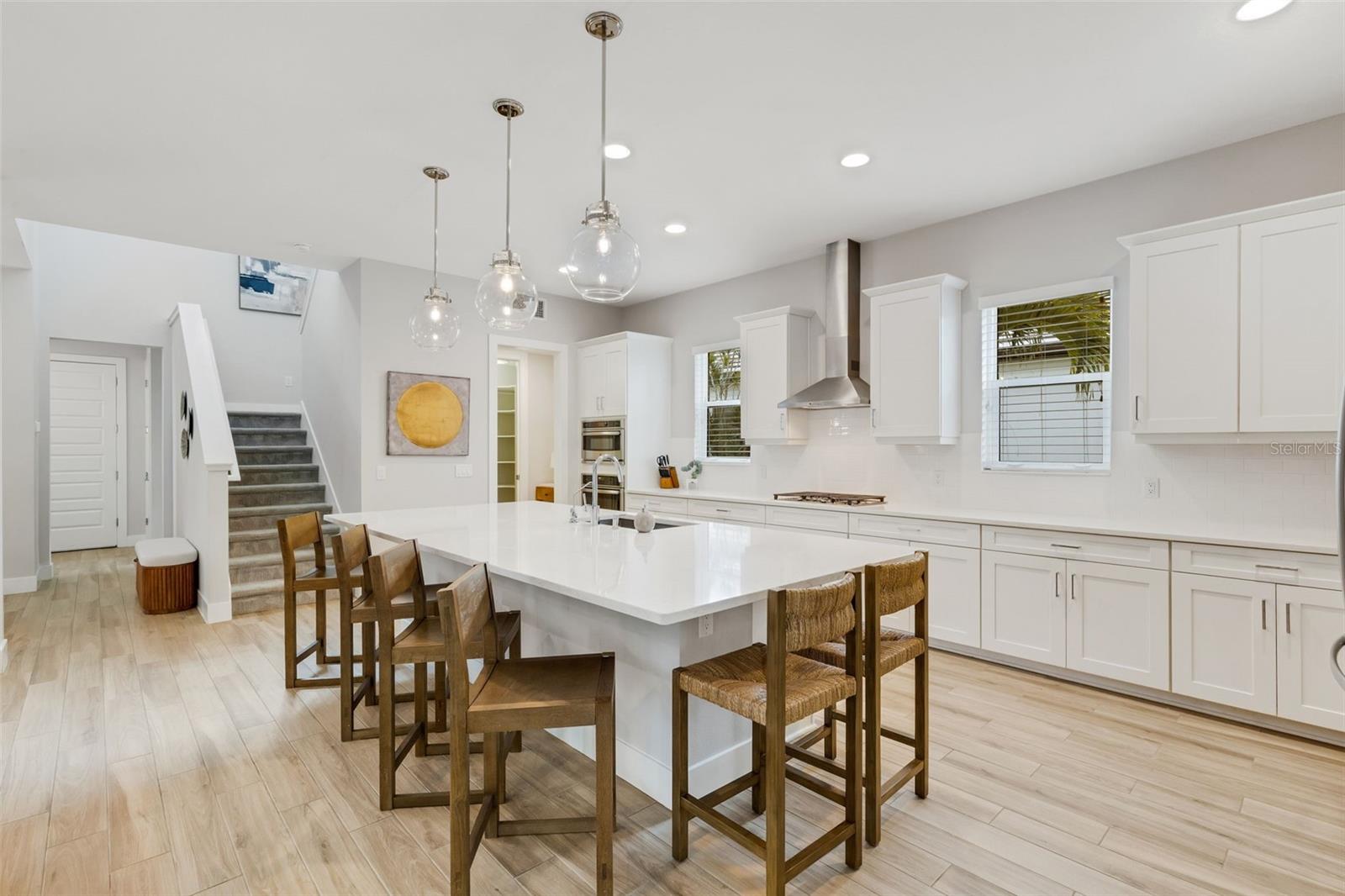 LAKEHOUSE COVE/WATERSIDE PH 1 - Residential