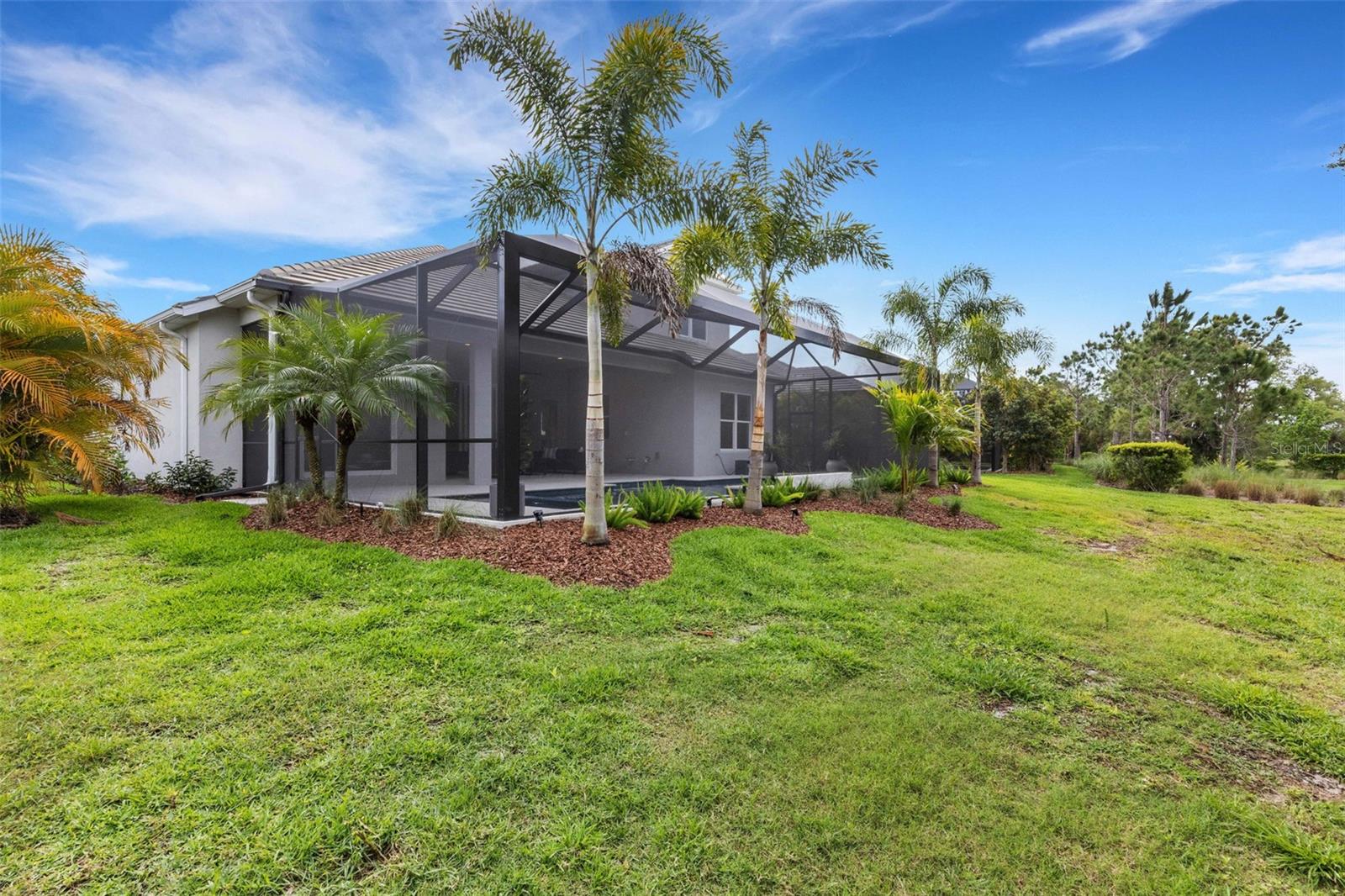 LAKEHOUSE COVE/WATERSIDE PH 1 - Residential