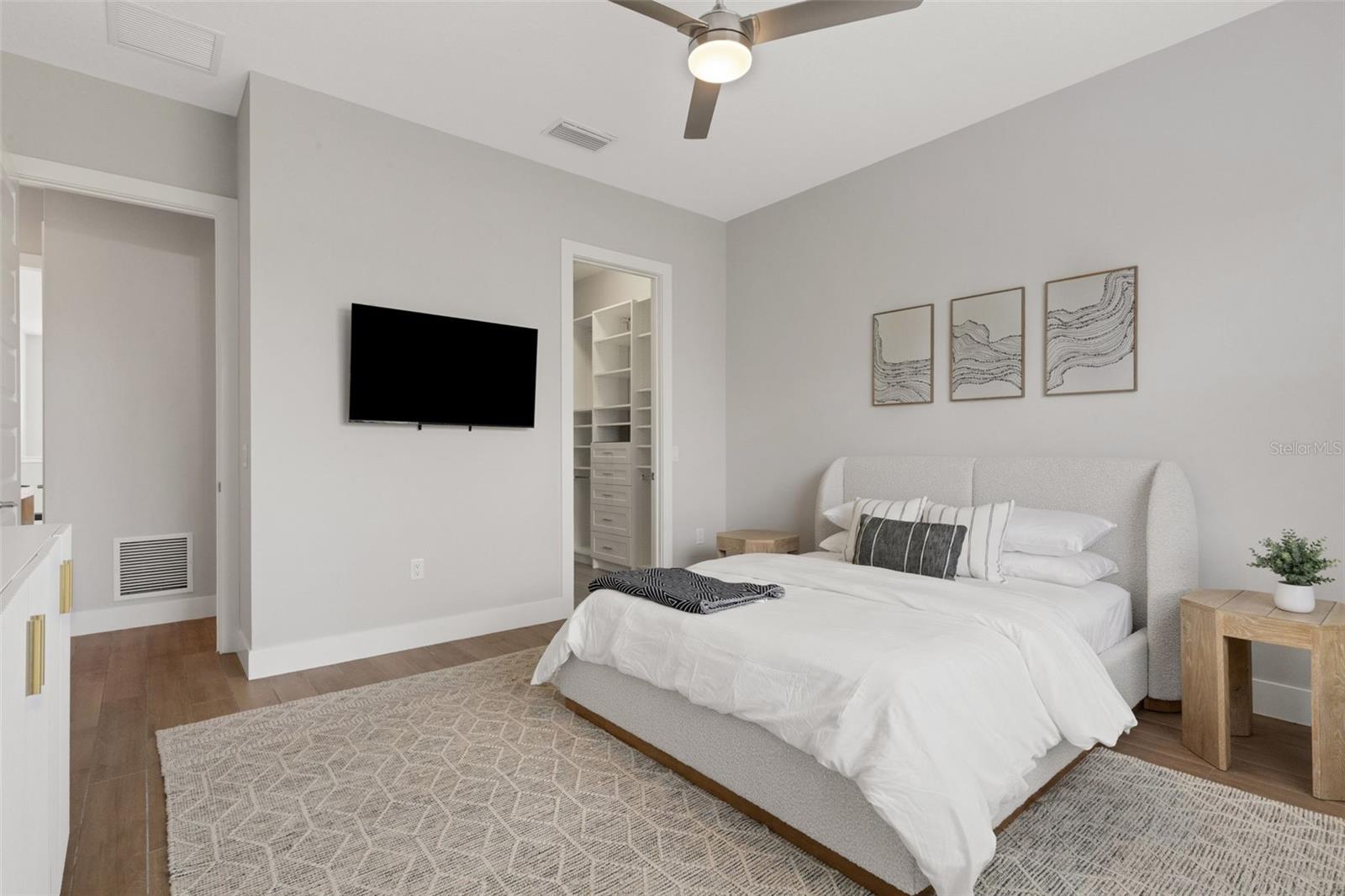 LAKEHOUSE COVE/WATERSIDE PH 1 - Residential