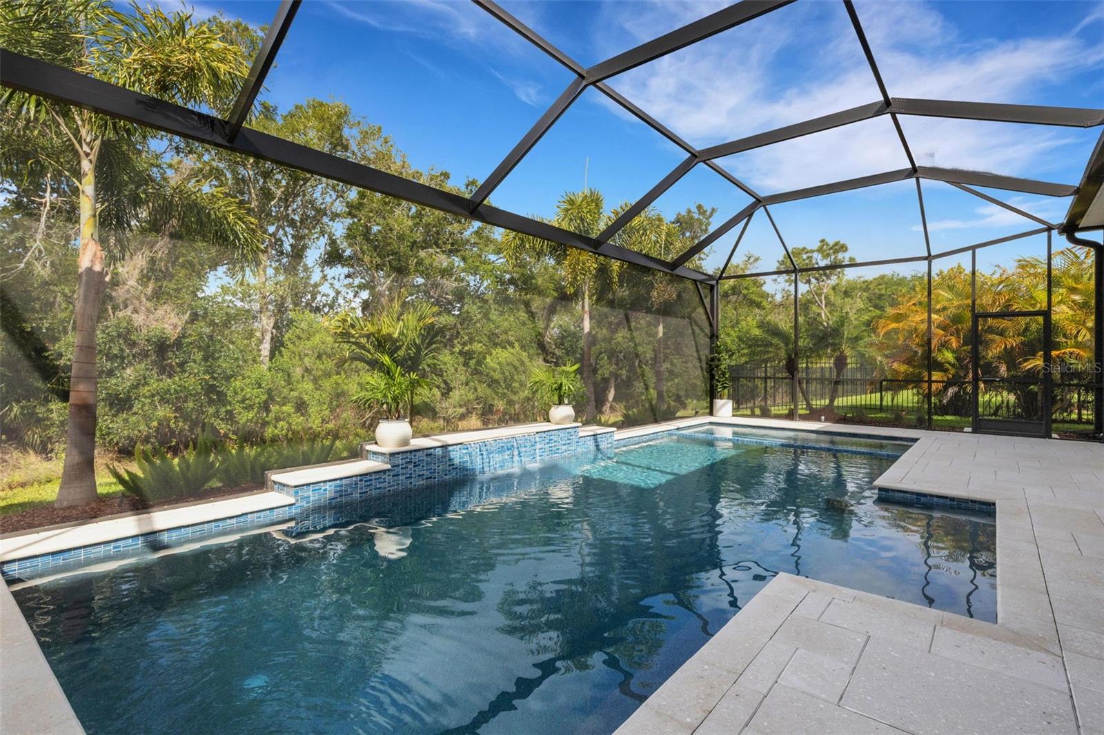 LAKEHOUSE COVE/WATERSIDE PH 1 - Residential