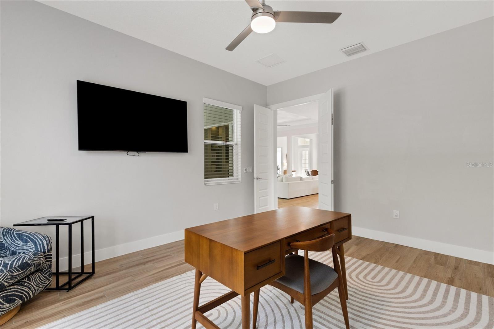 LAKEHOUSE COVE/WATERSIDE PH 1 - Residential