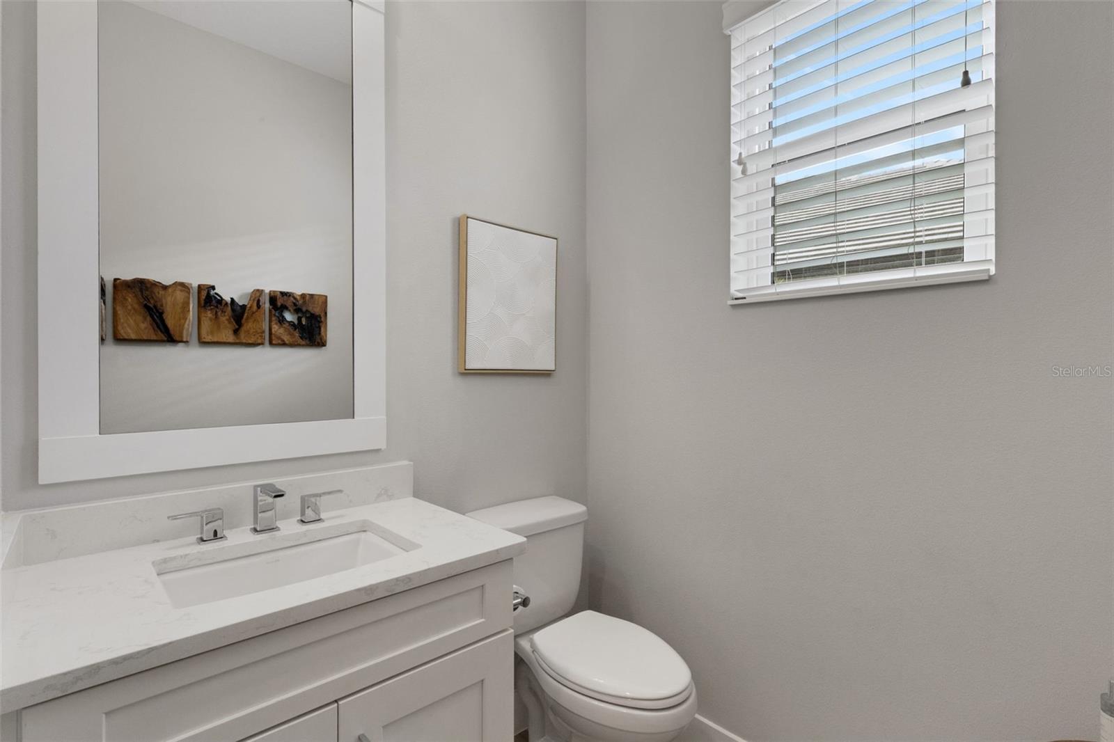 LAKEHOUSE COVE/WATERSIDE PH 1 - Residential