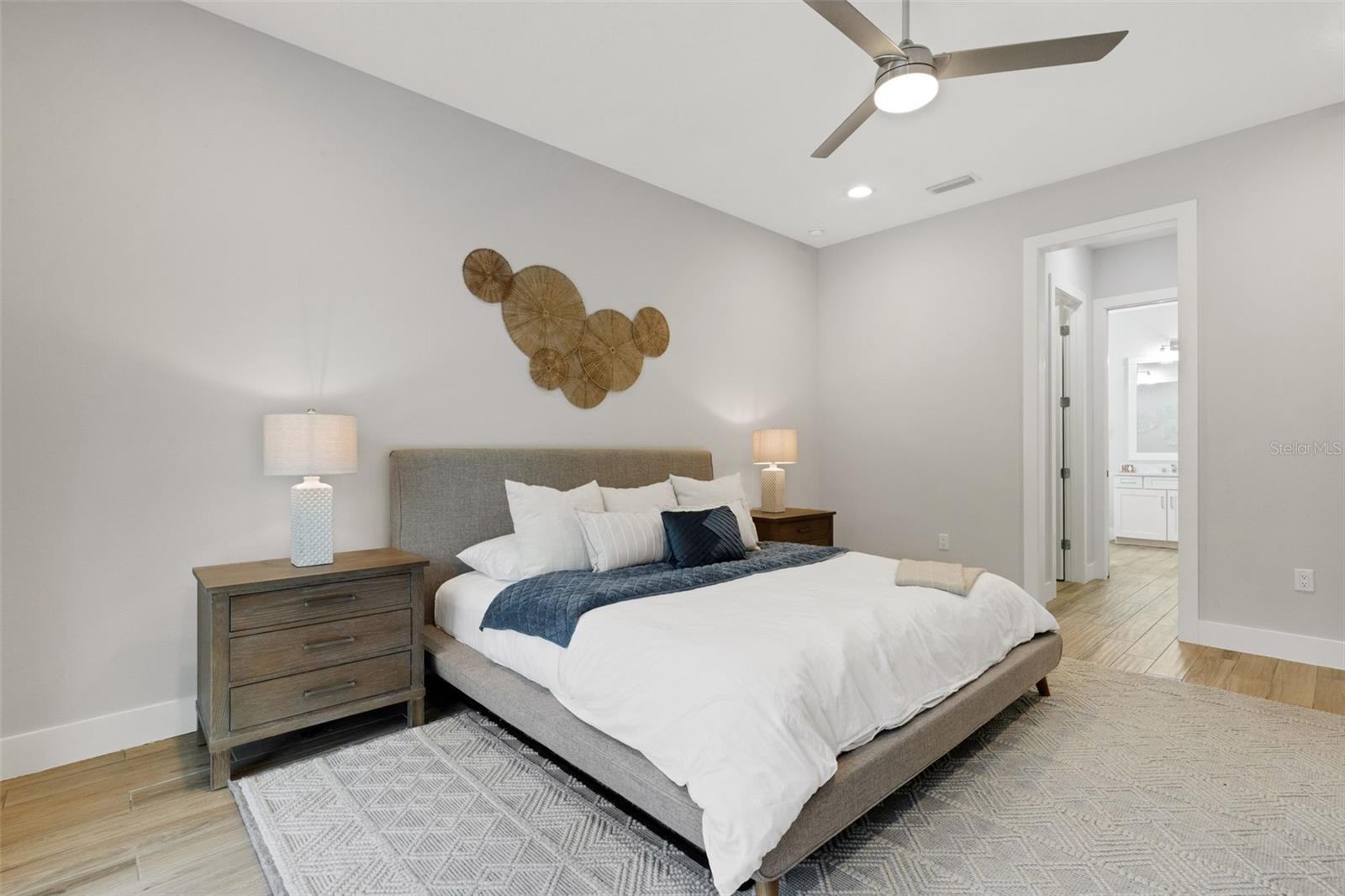 LAKEHOUSE COVE/WATERSIDE PH 1 - Residential