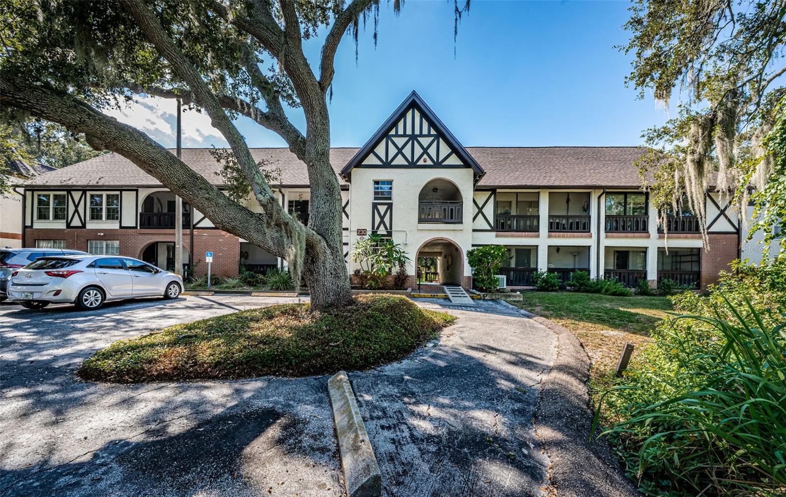 HARBOUR TOWNE CONDO - Residential