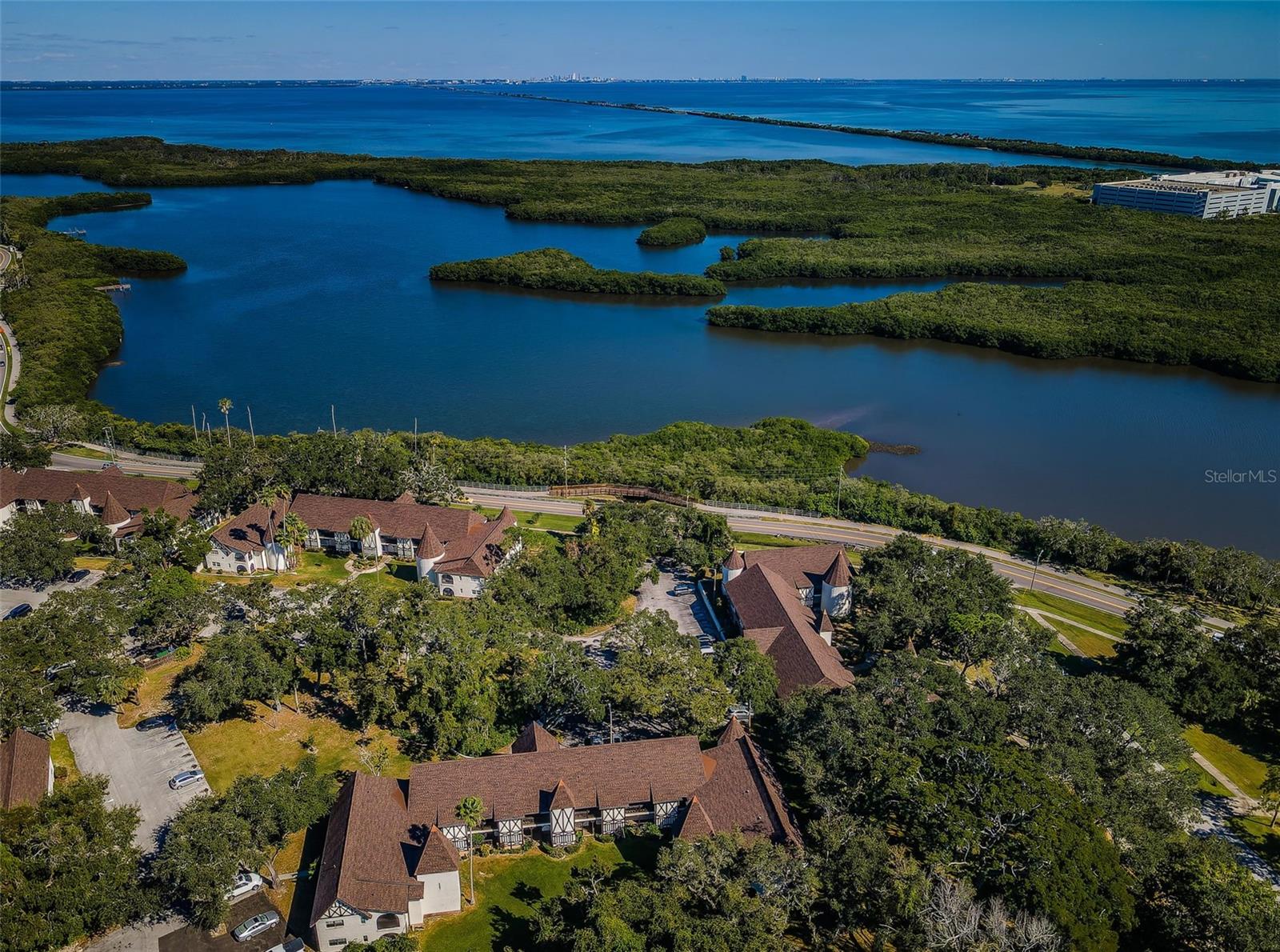 HARBOUR TOWNE CONDO - Residential