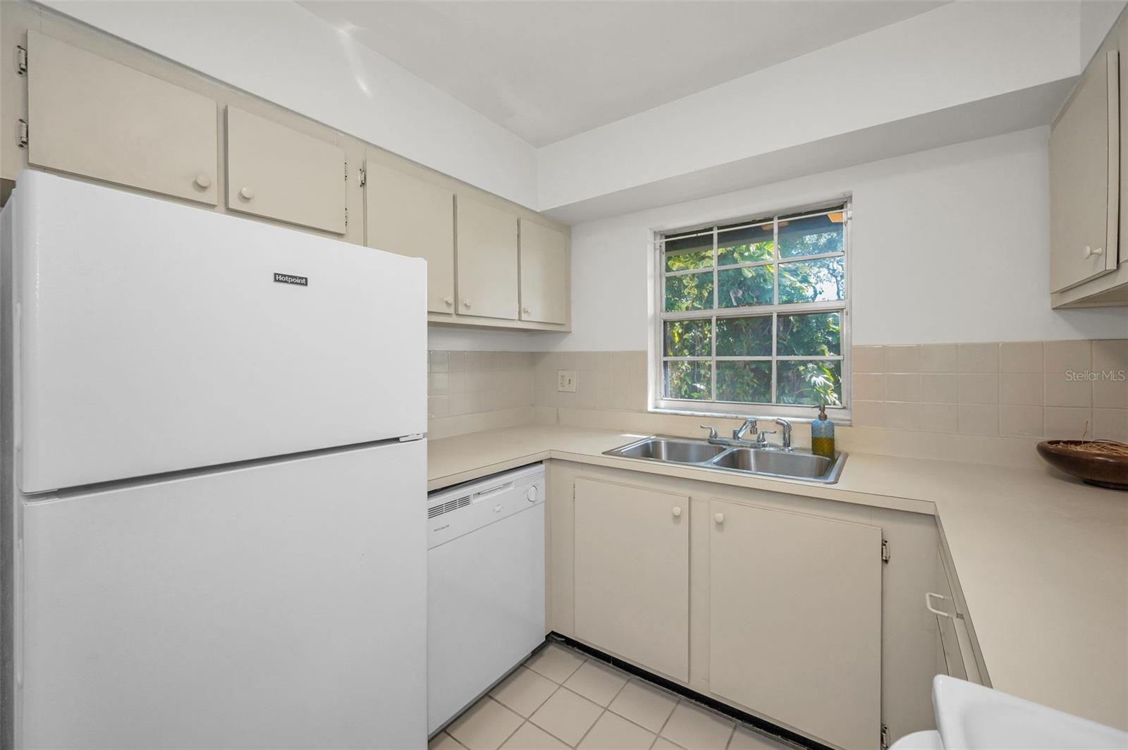 HARBOUR TOWNE CONDO - Residential