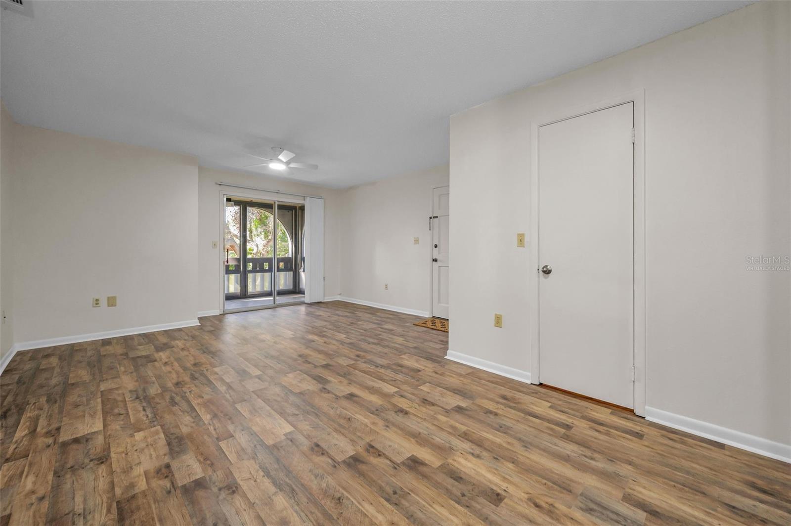 HARBOUR TOWNE CONDO - Residential