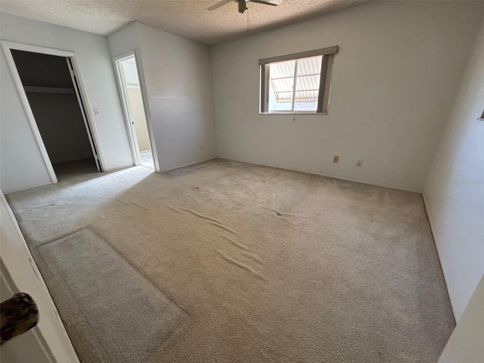 LAKE FOREST ESTATES - Residential