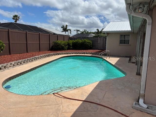 LAKE FOREST ESTATES - Residential